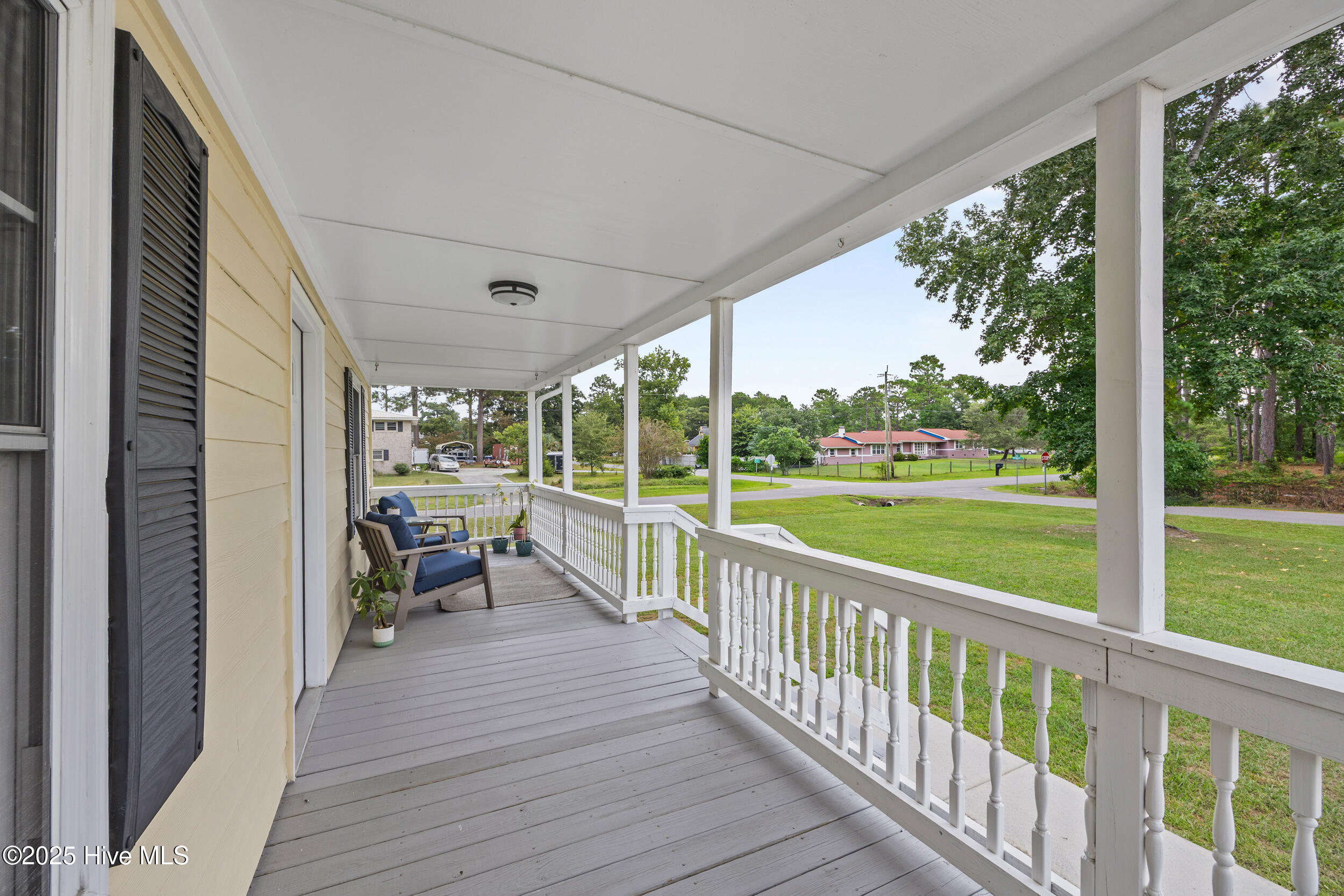 100530805 | Photo 26