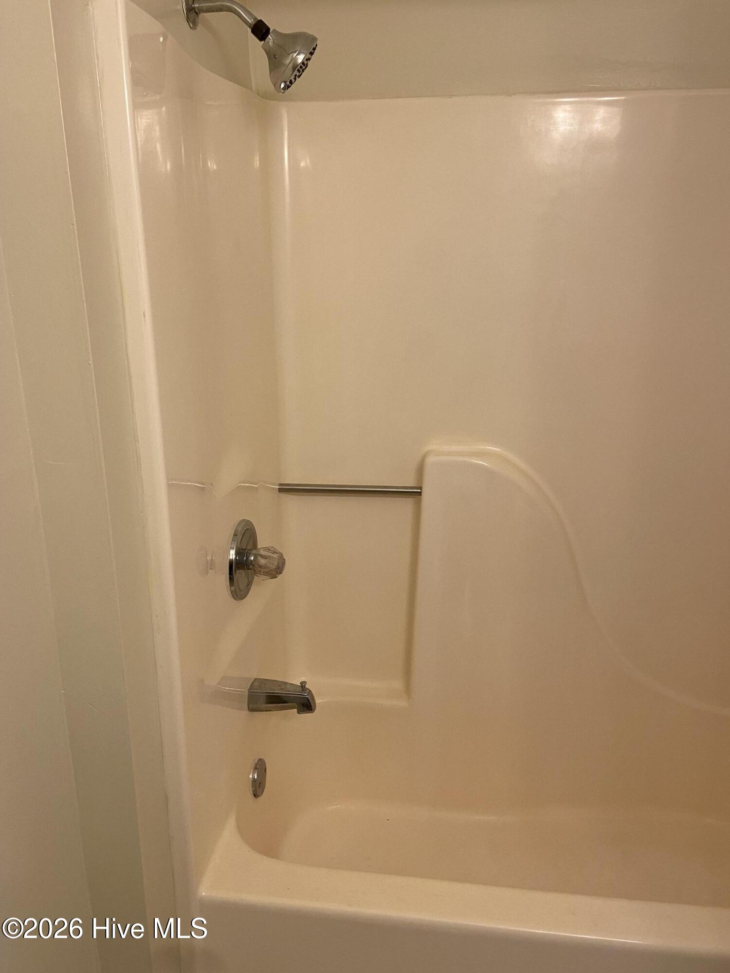 100549233 | Photo 12