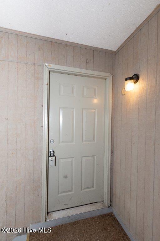 100553919 | Photo 15