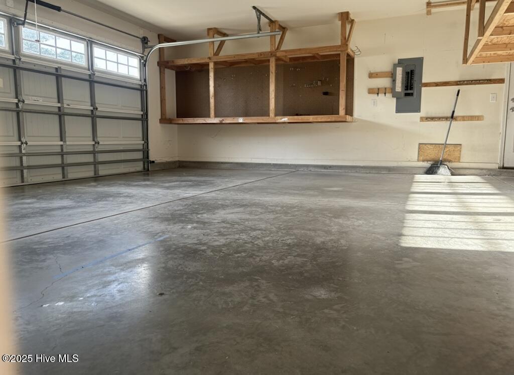 100533477 | Photo 15