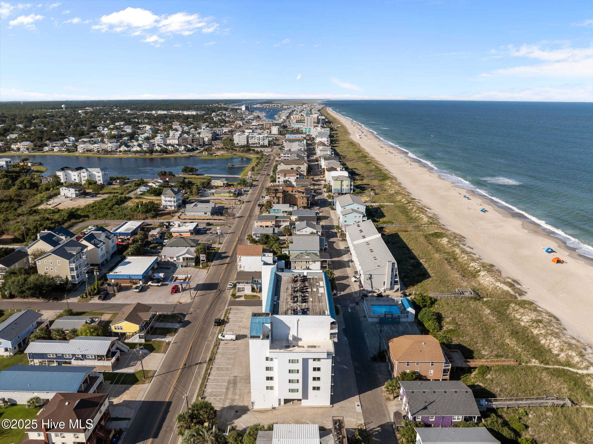 100570522 | Photo 42