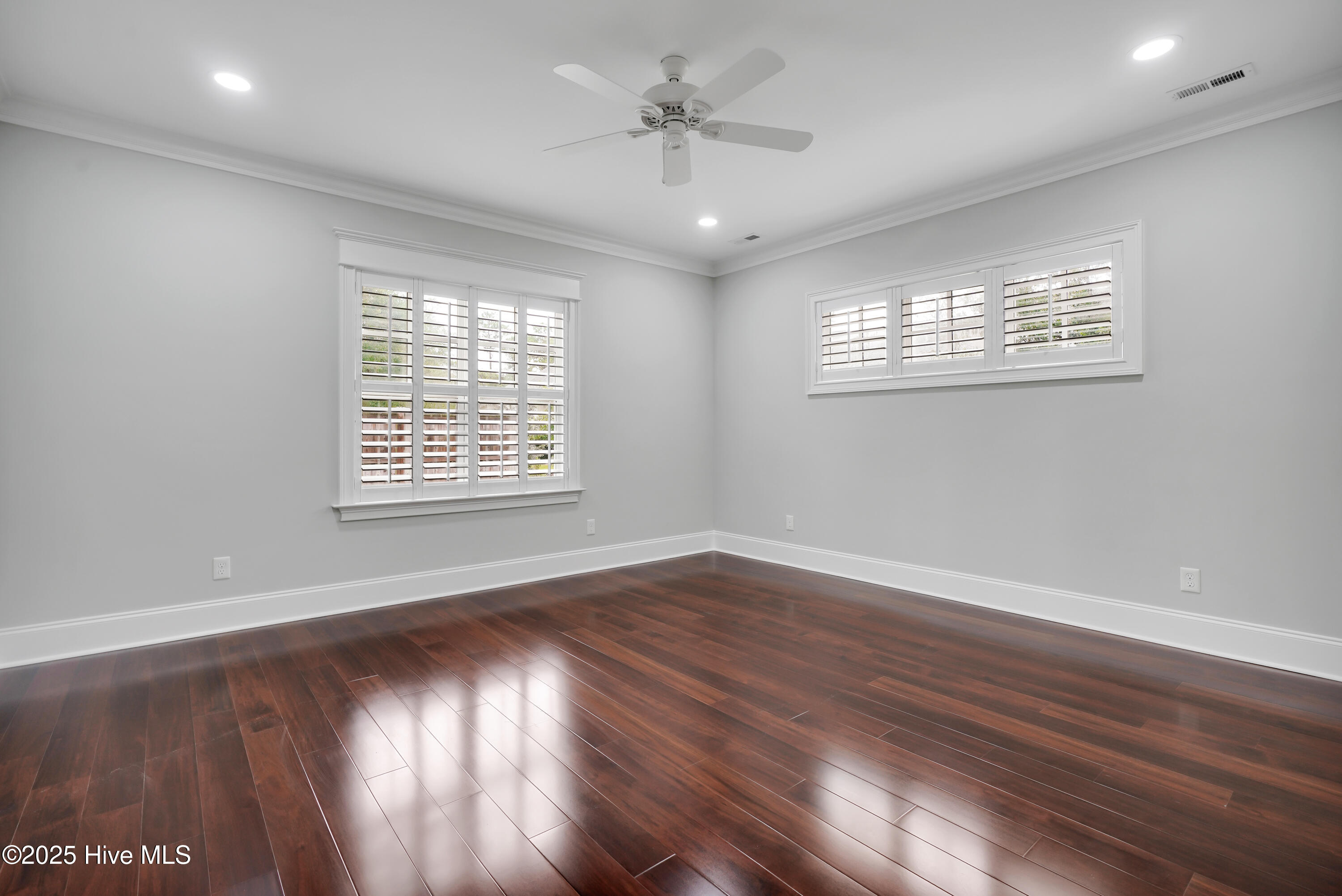 100524954 | Photo 22