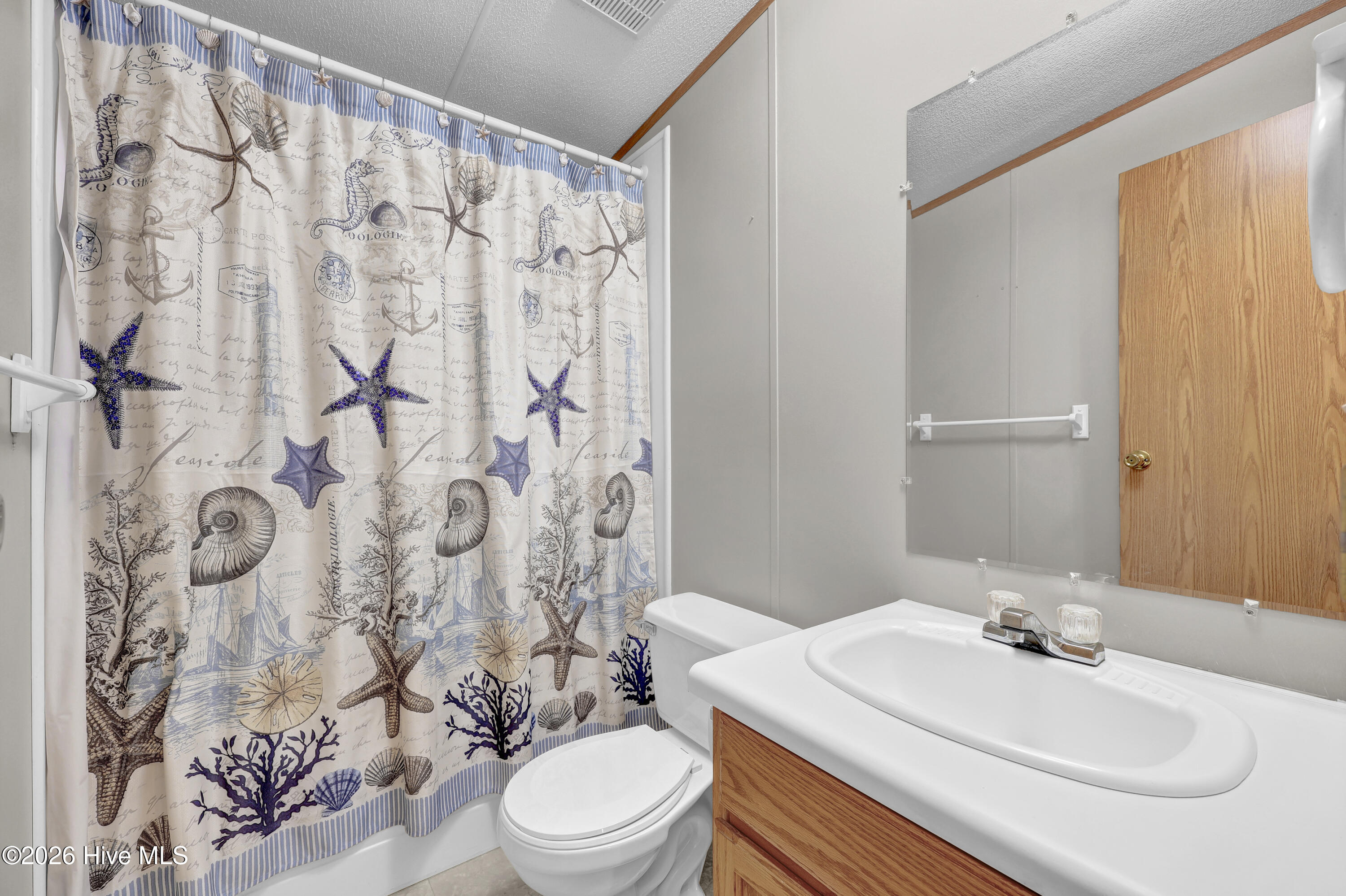 100564318 | Photo 23