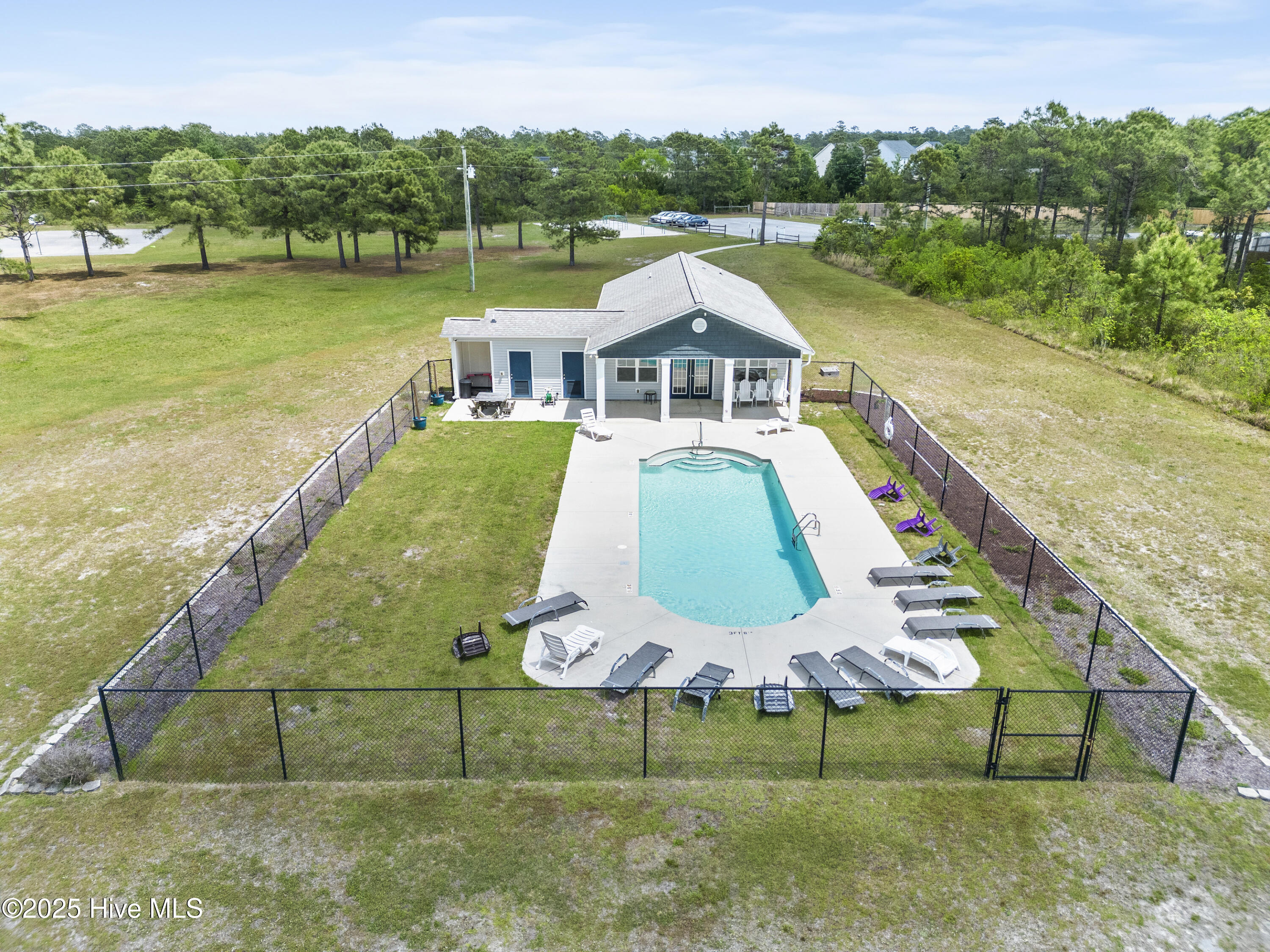 100544347 | Photo 69