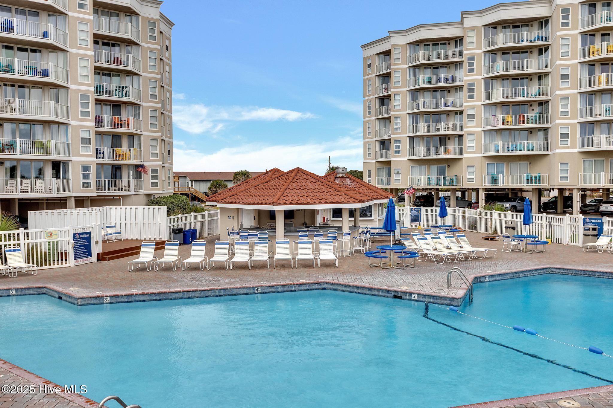 100515705 | Photo 46