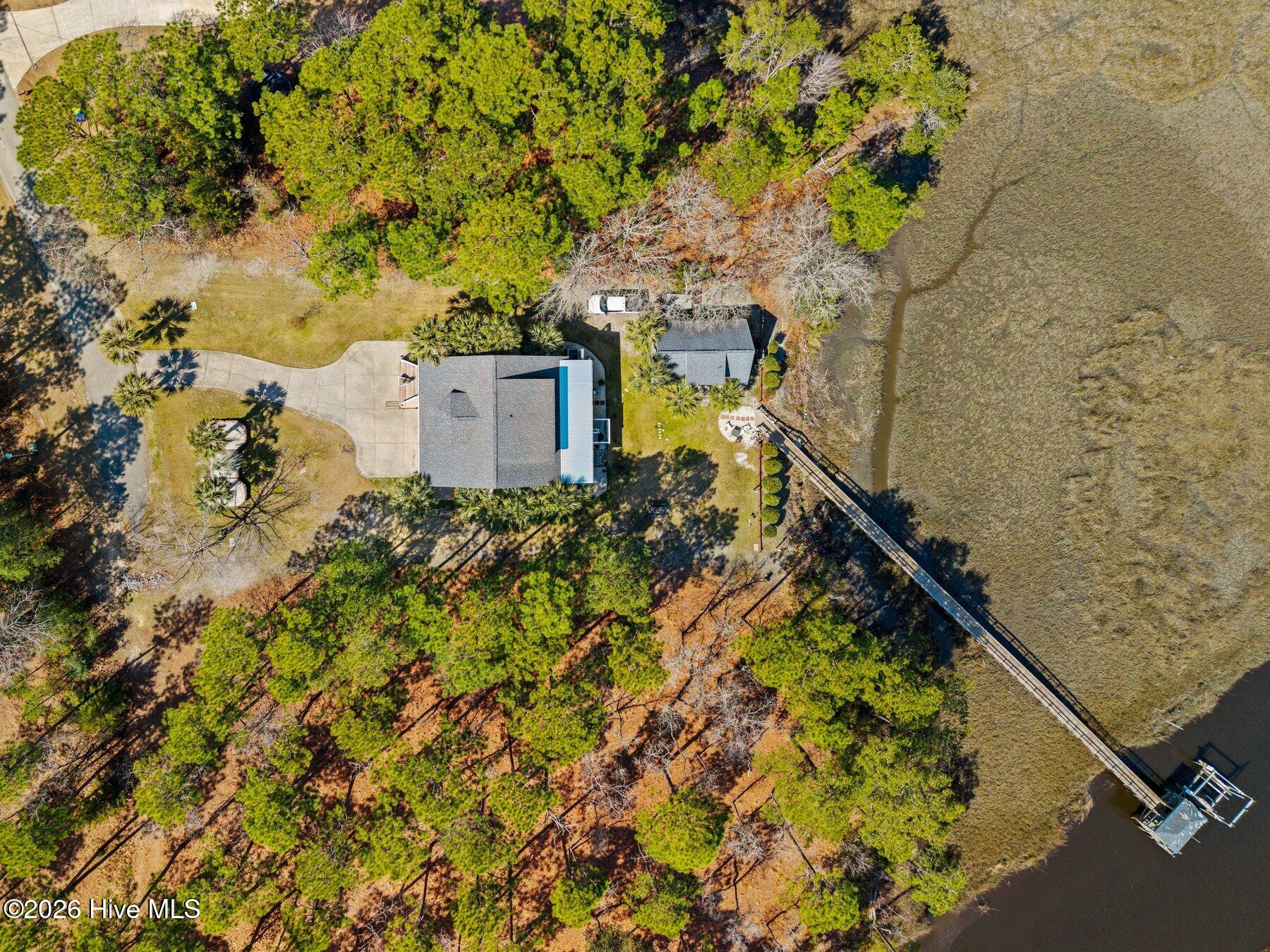 100559463 | Photo 50