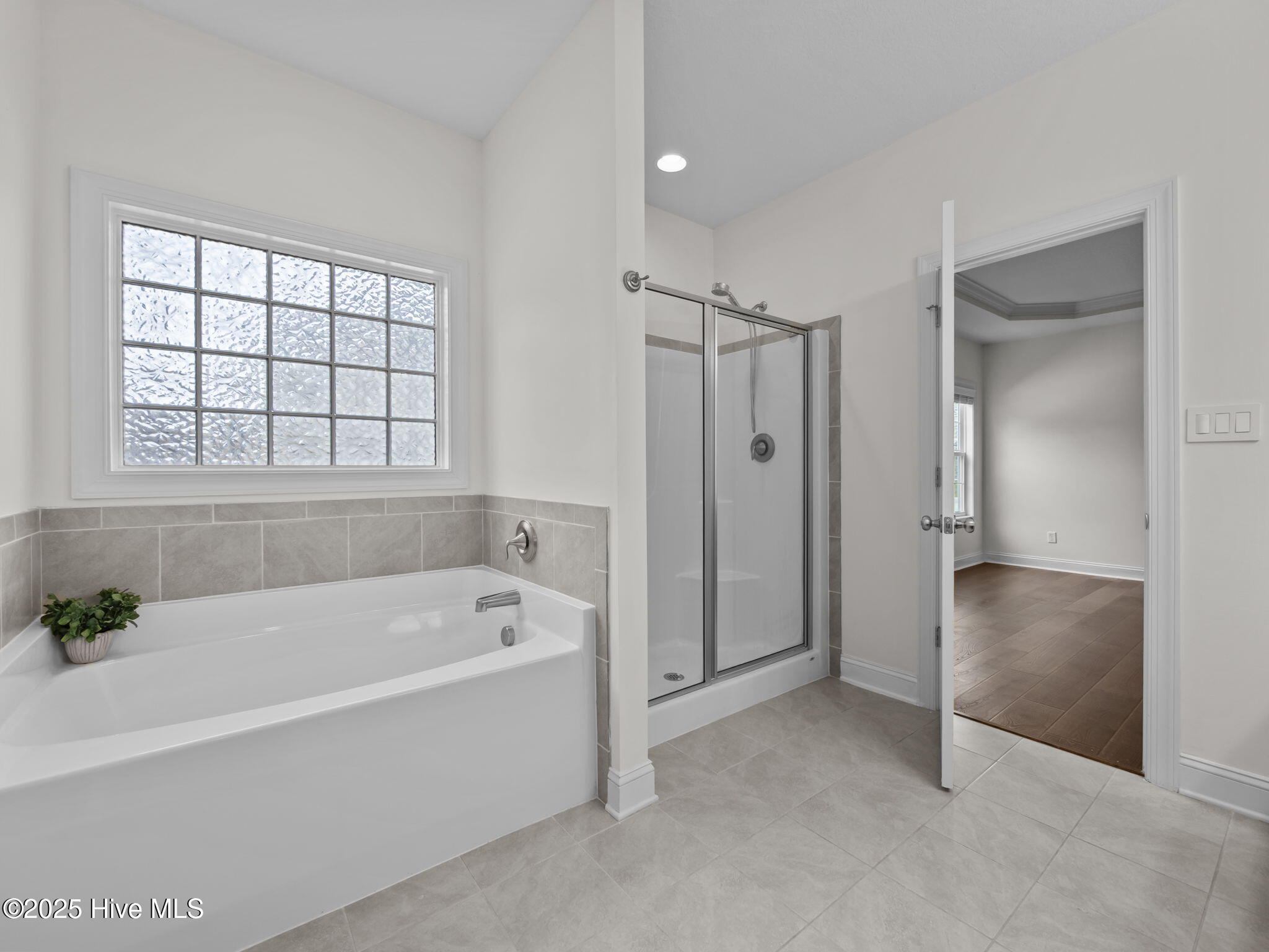 100536873 | Photo 20