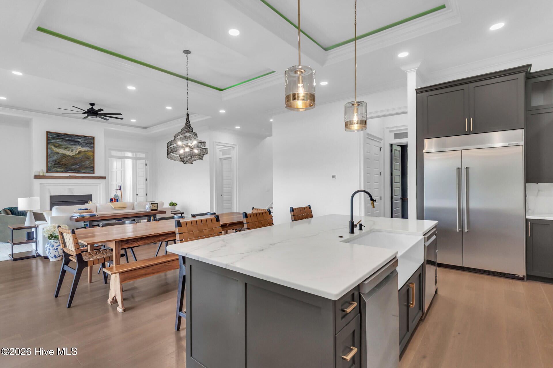 100553549 | Photo 19