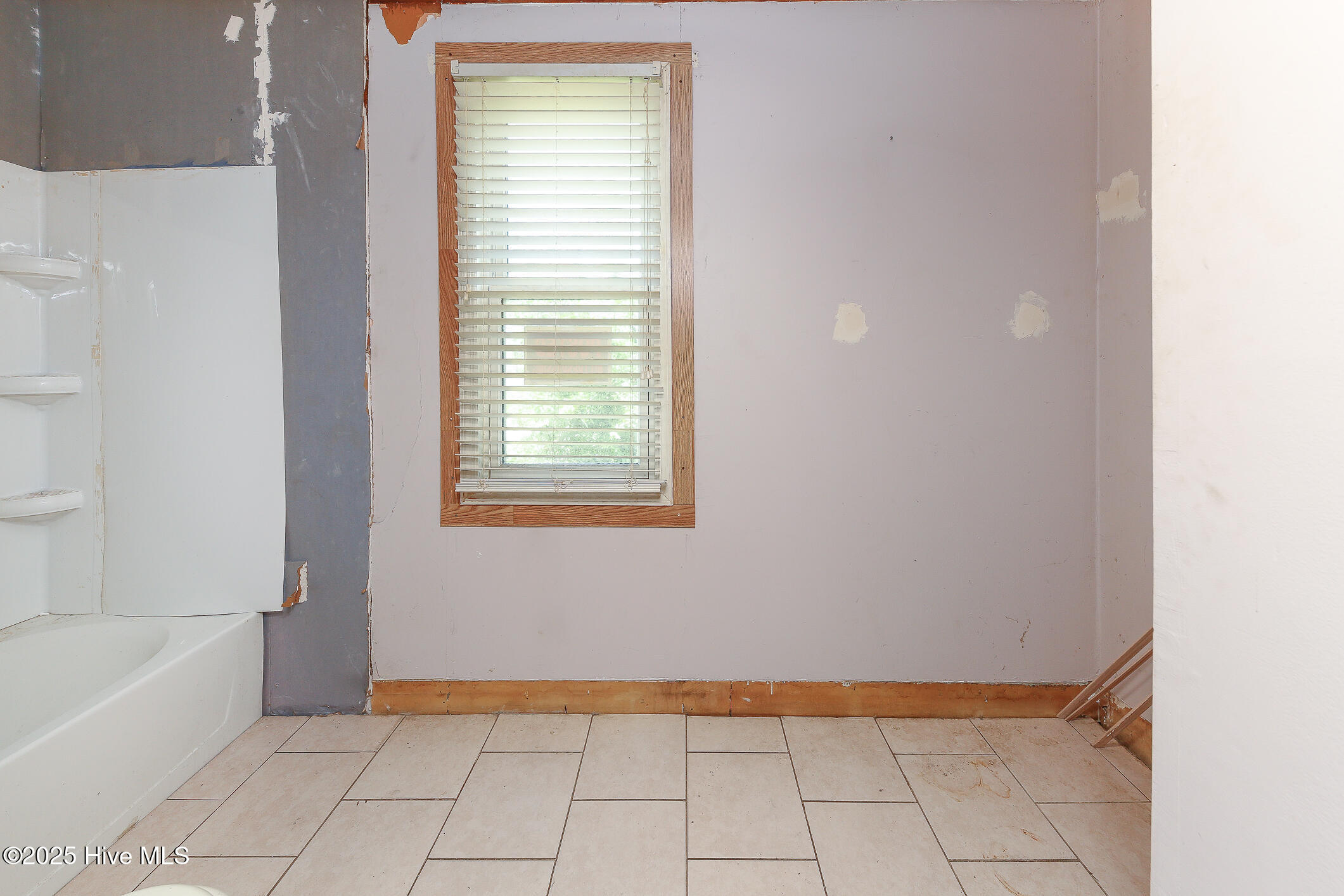 8533 Caratoke Highway, Powells Point, NC, 27966