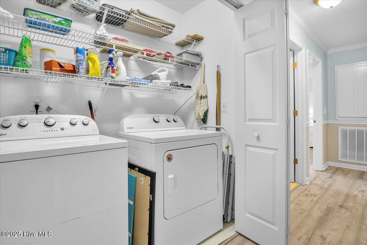 100541304 | Photo 19