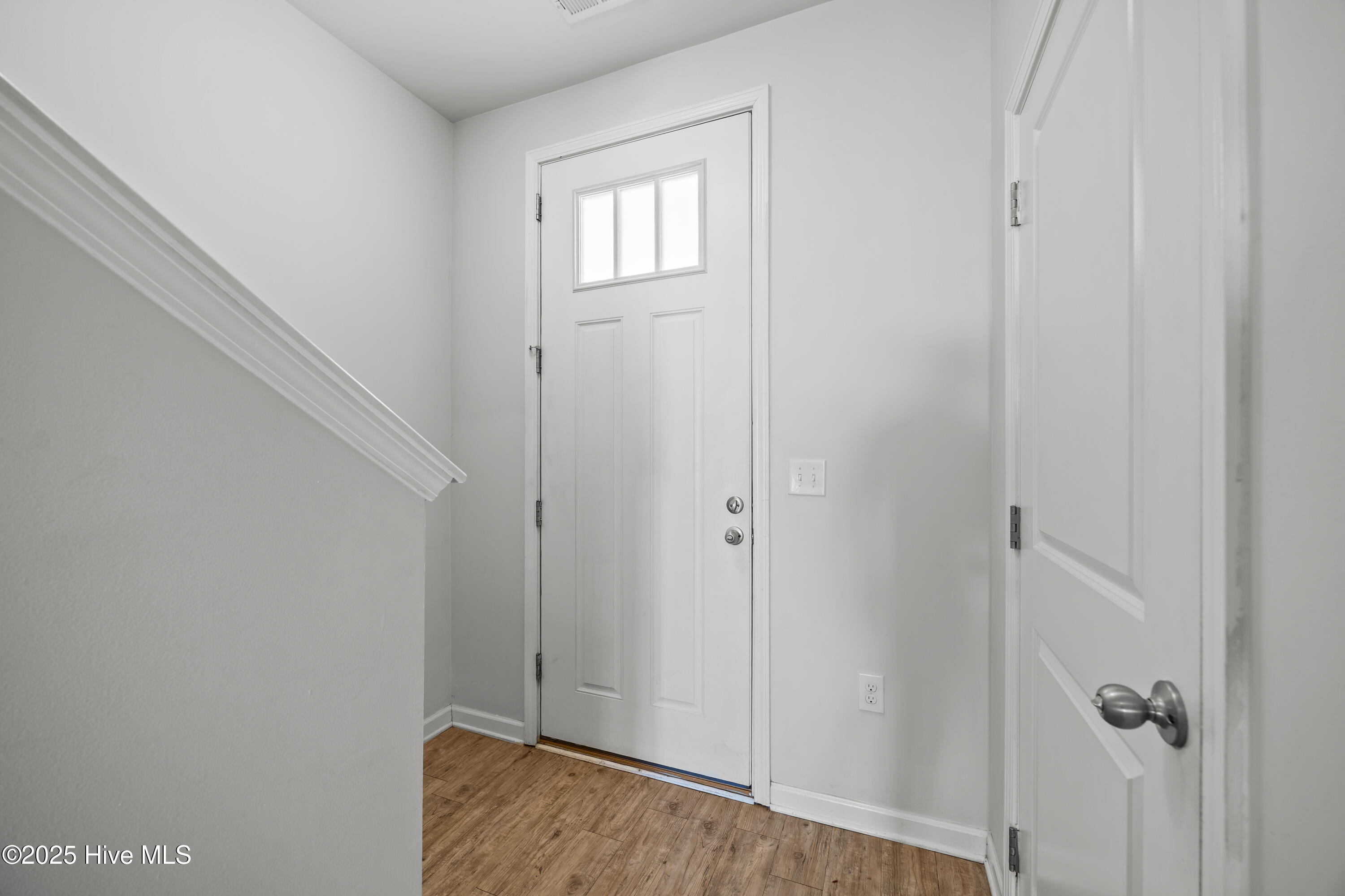 7308 Chipley Drive, Wilmington, NC 28411 – photo 4: 33-print-IMG_9609