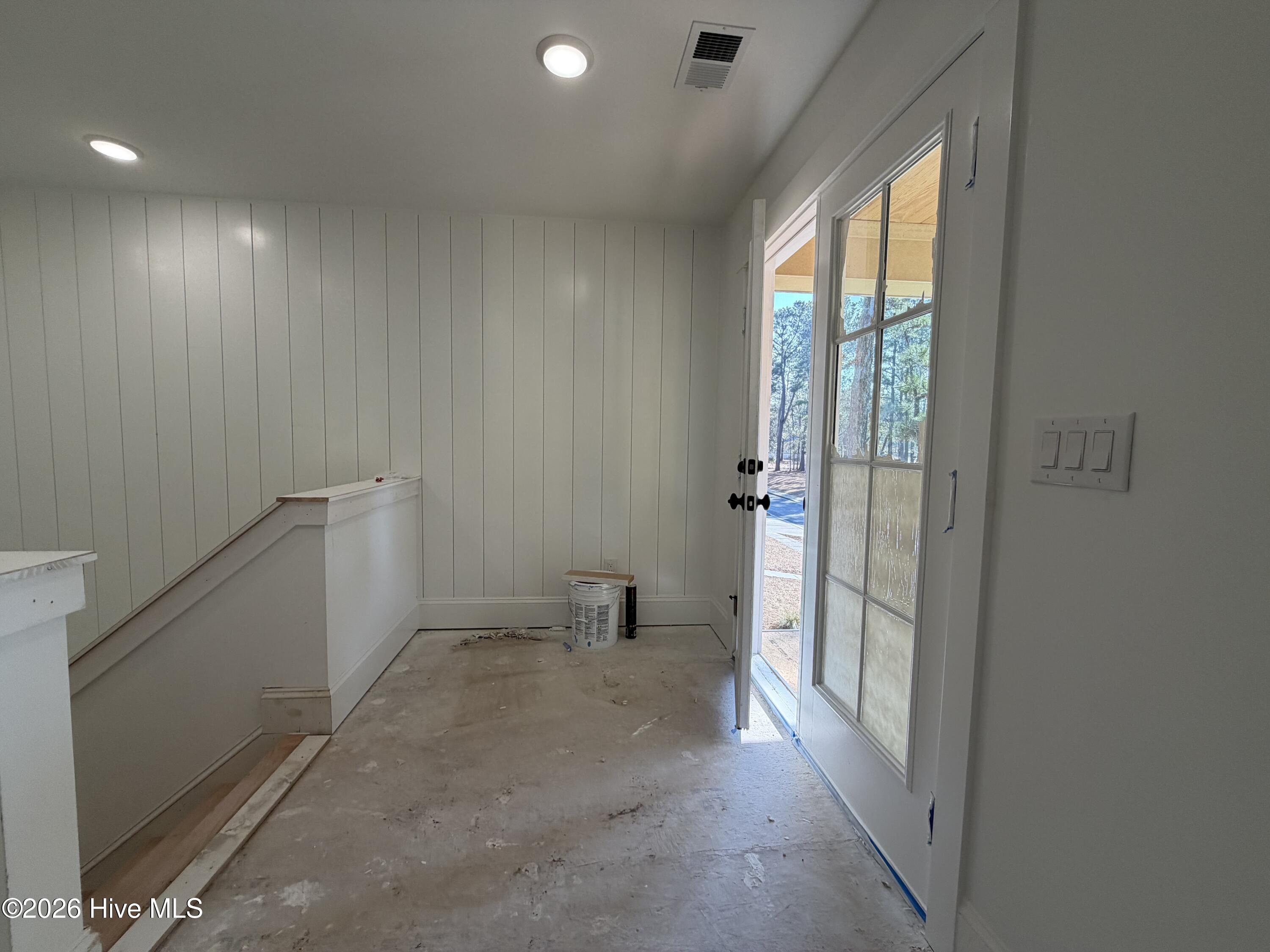 100531409 | Photo 15