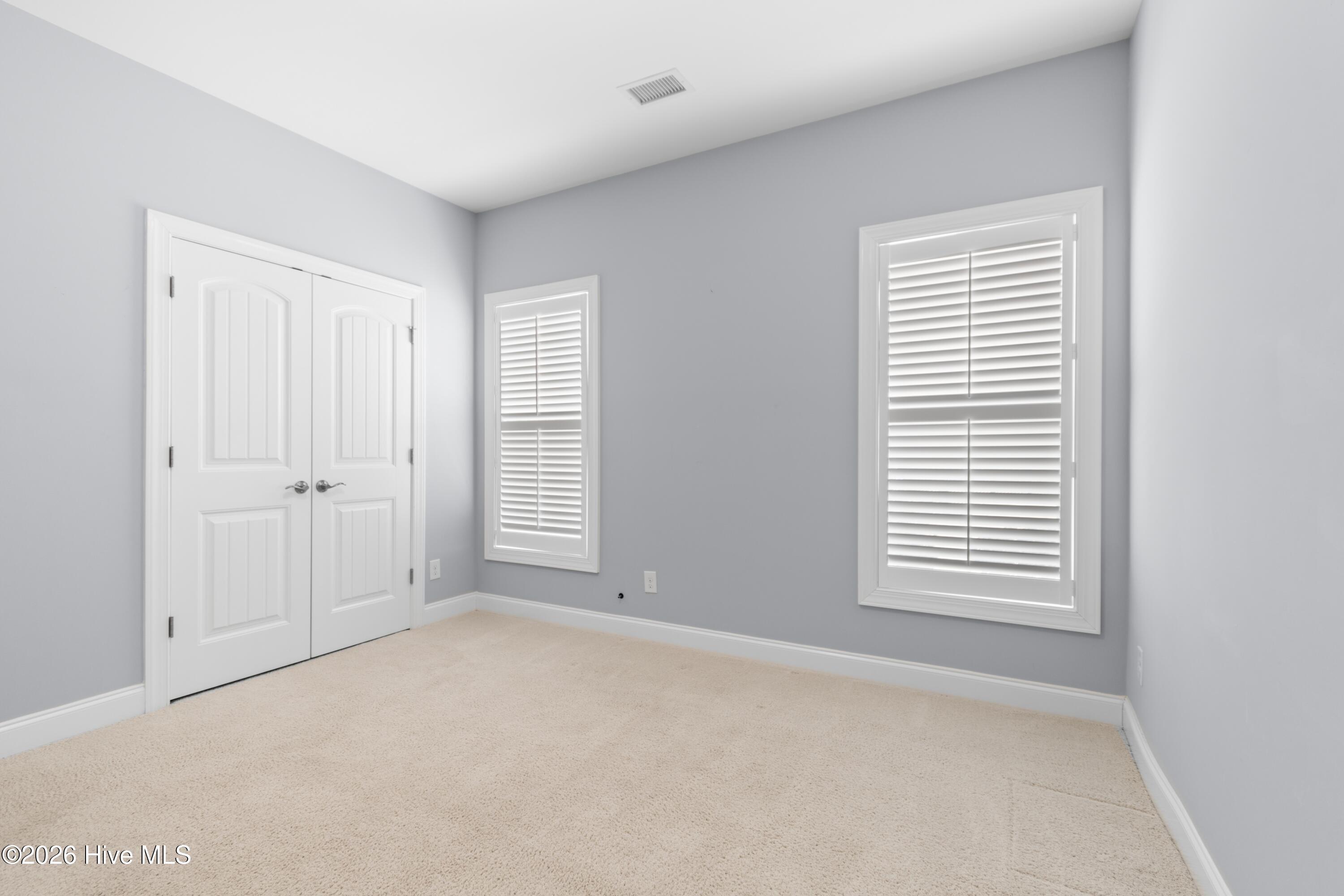 100549158 | Photo 27