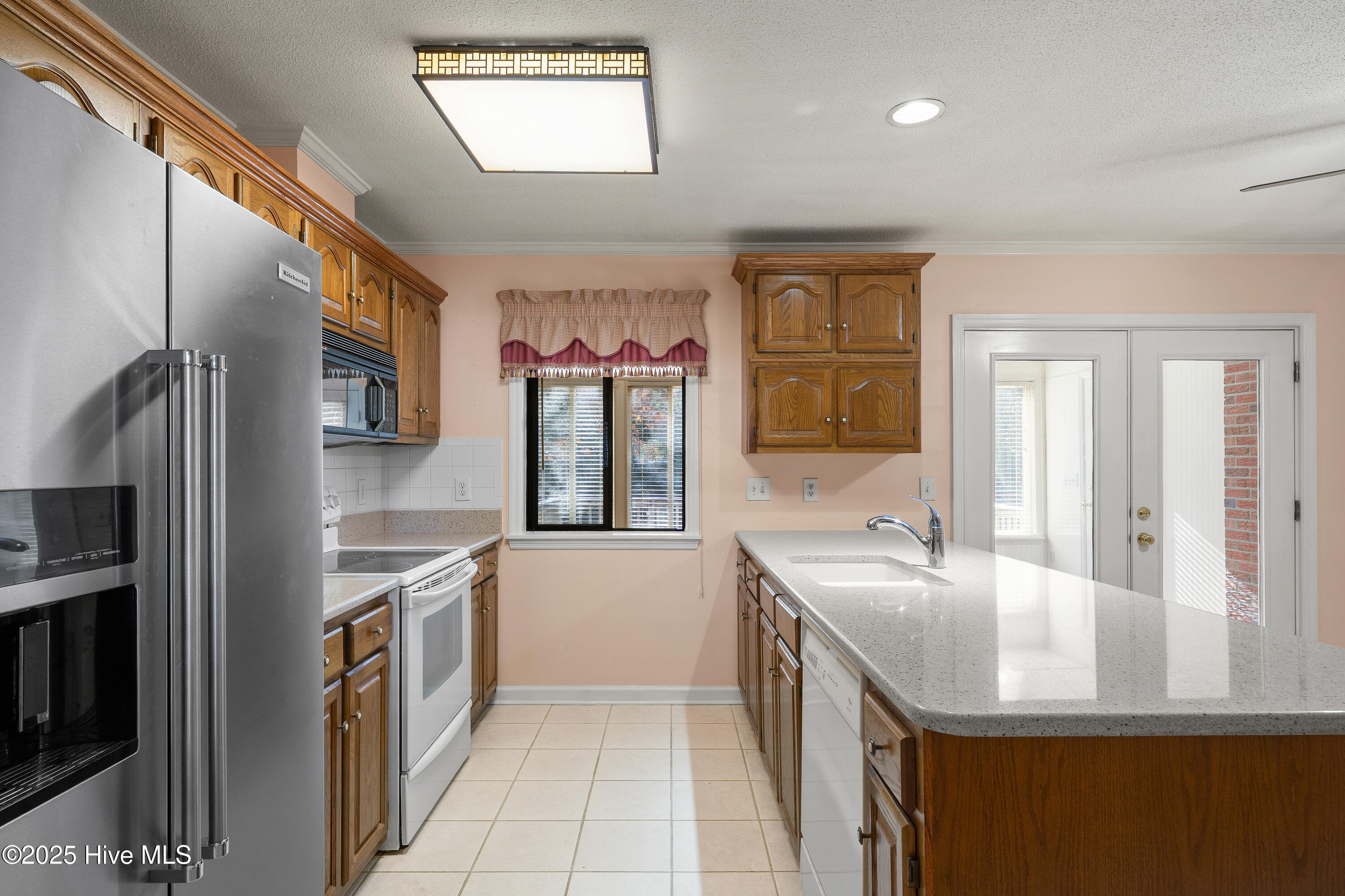 100542635 | Photo 73