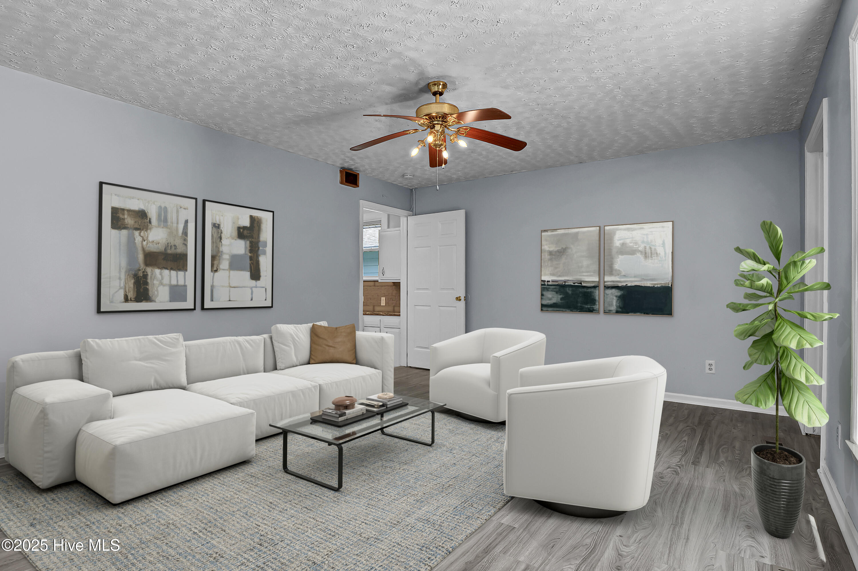 100508379 | Photo 17