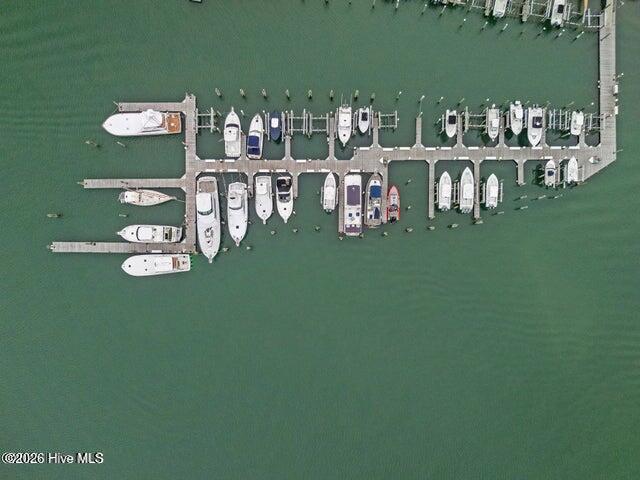 B11 Olde Towne Yacht Club 