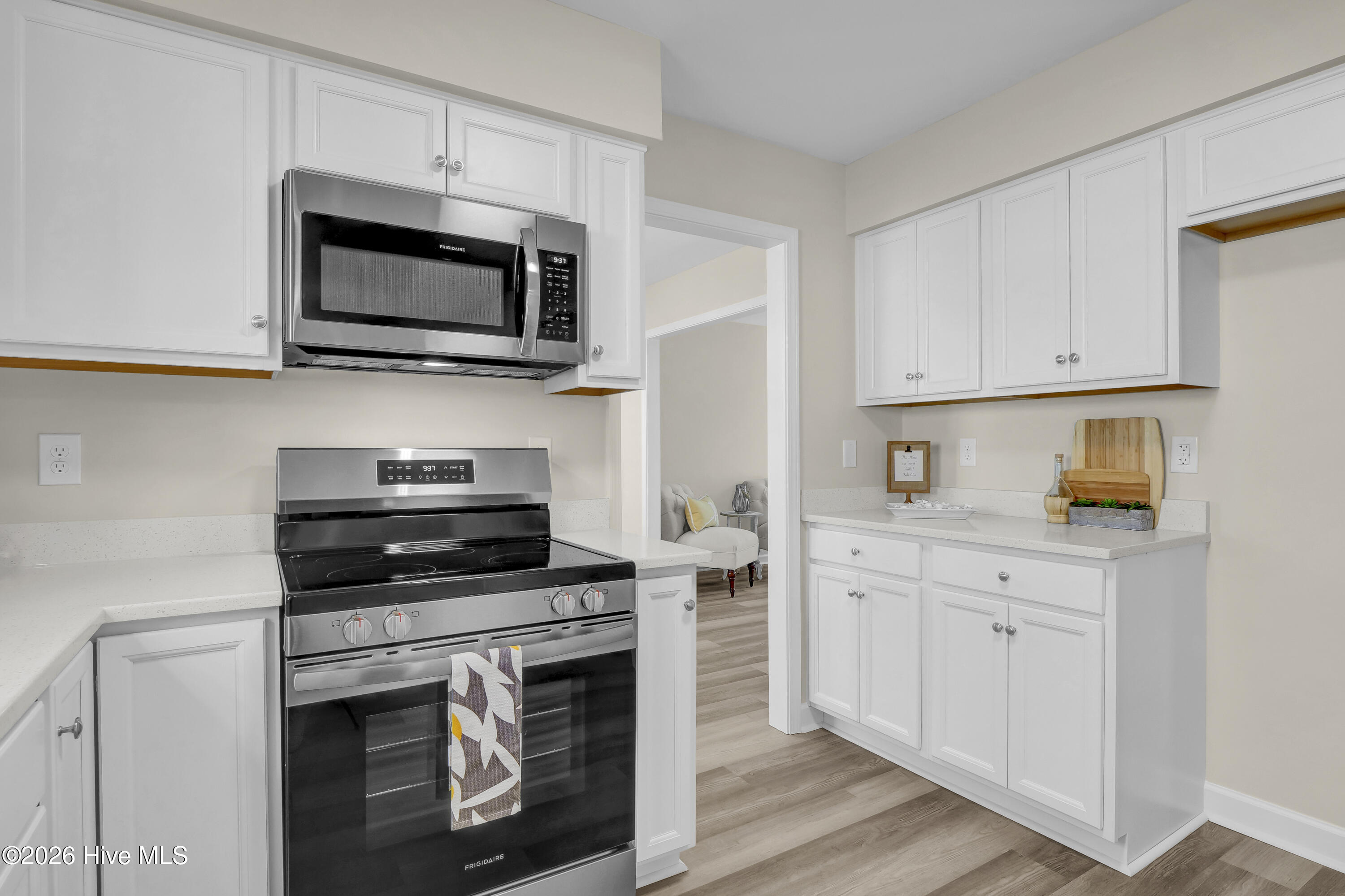 100556678 | Photo 11