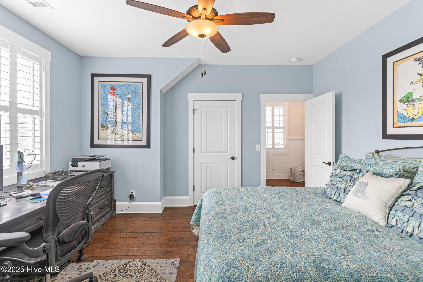 100544717 | Photo 30