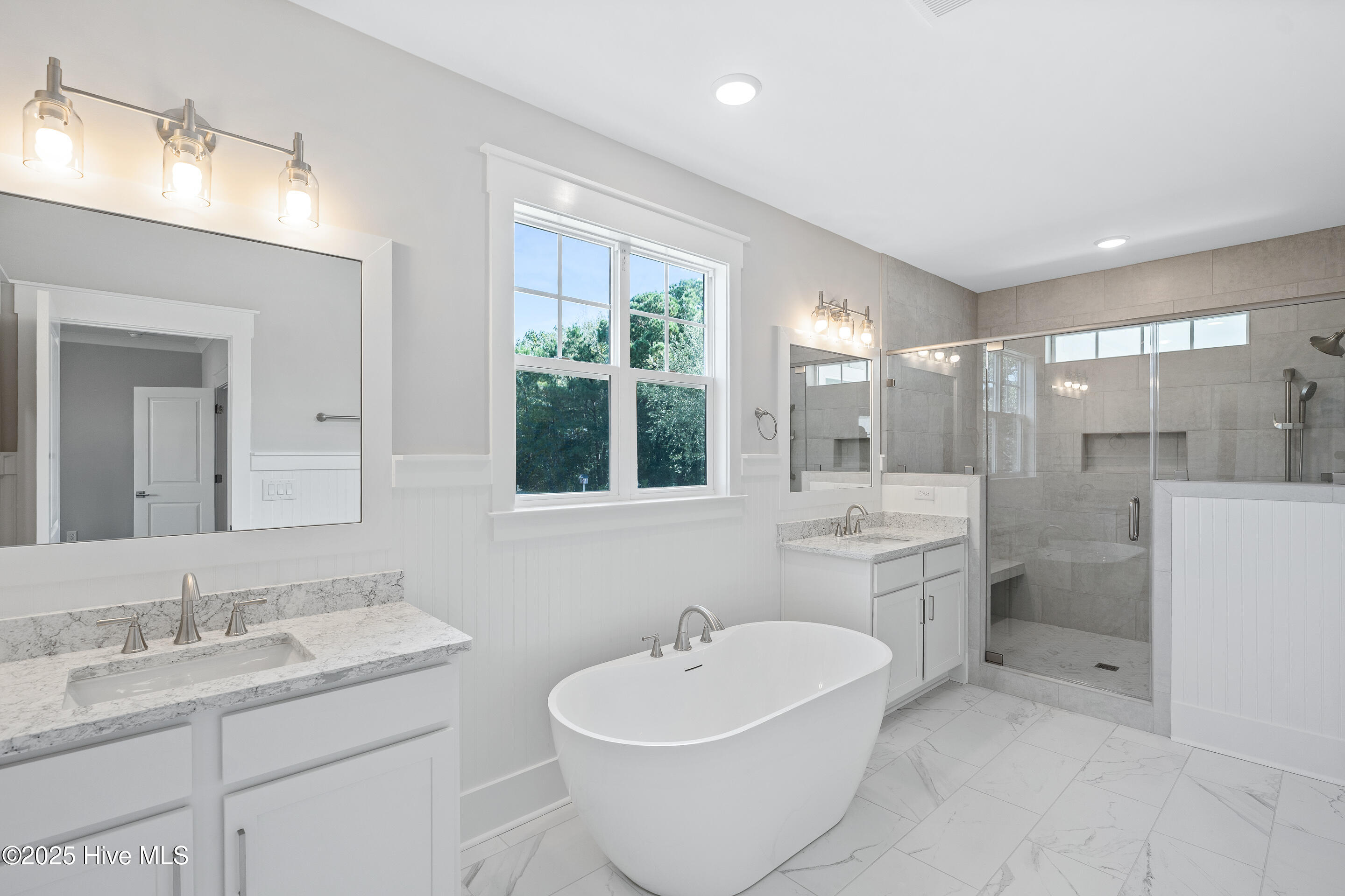 100521793 | Photo 20