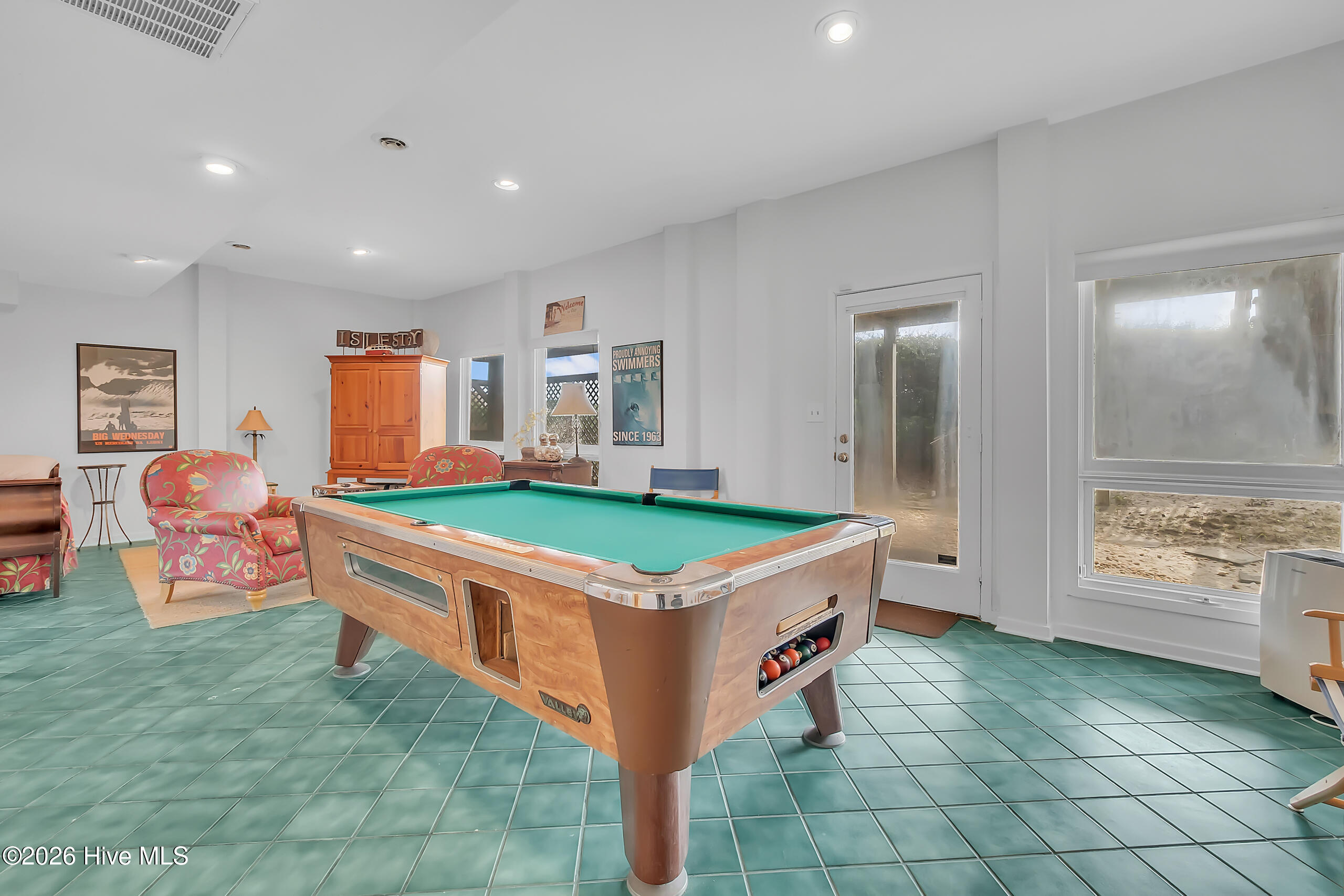 100568884 | Photo 15