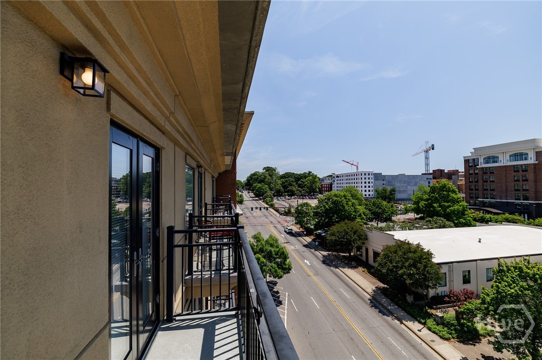 250 W Broad Street 601