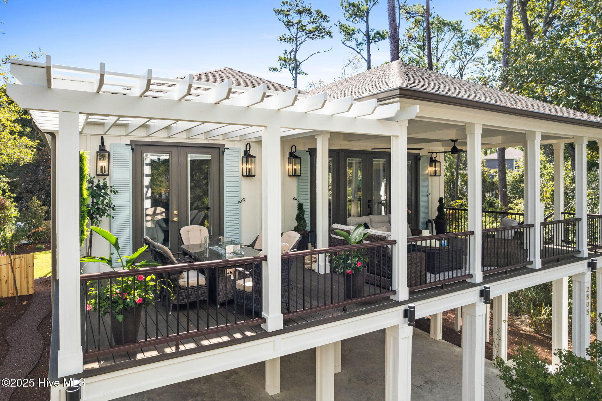 100516902 | Photo 71