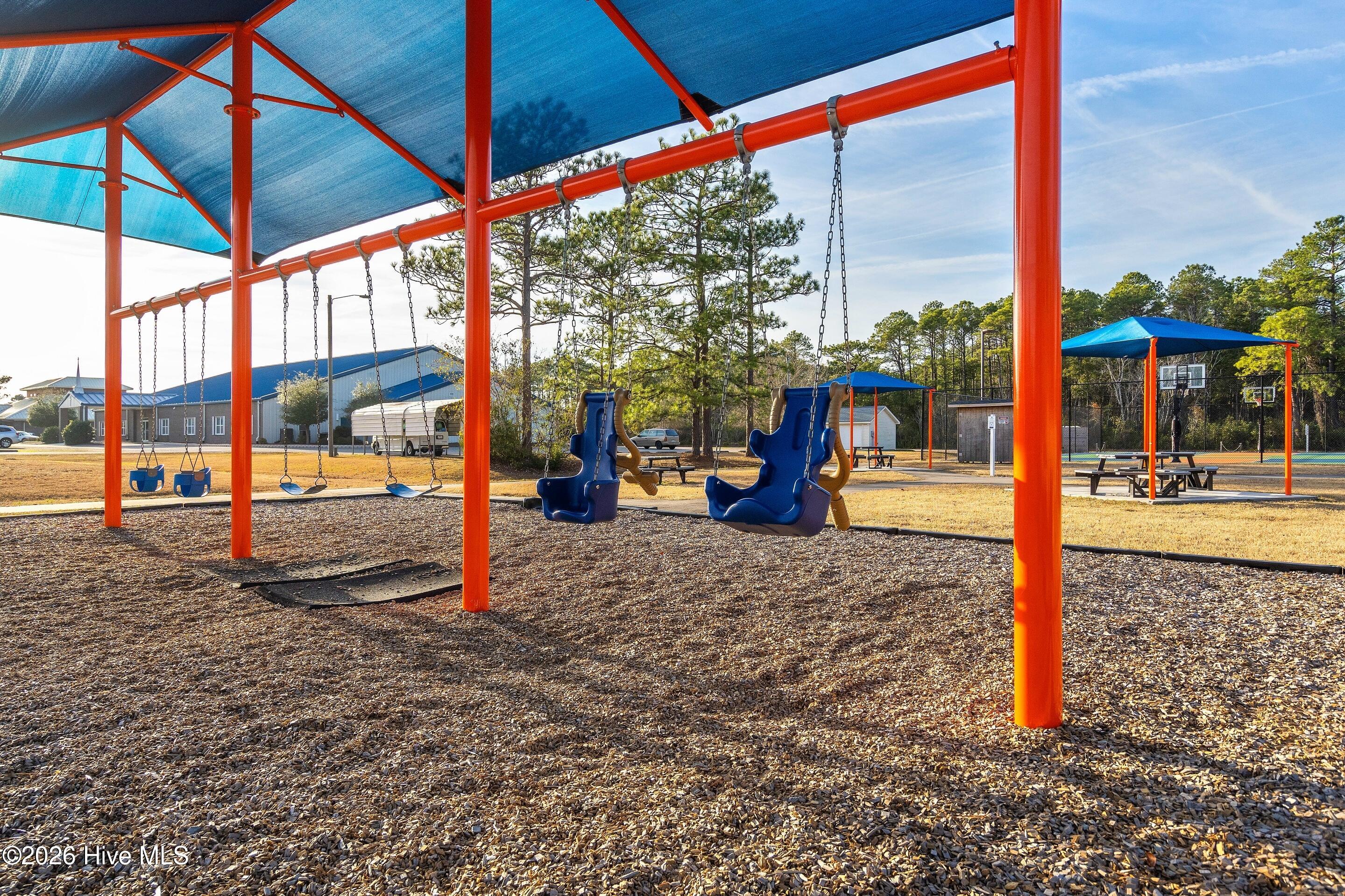 100548335 | Photo 54