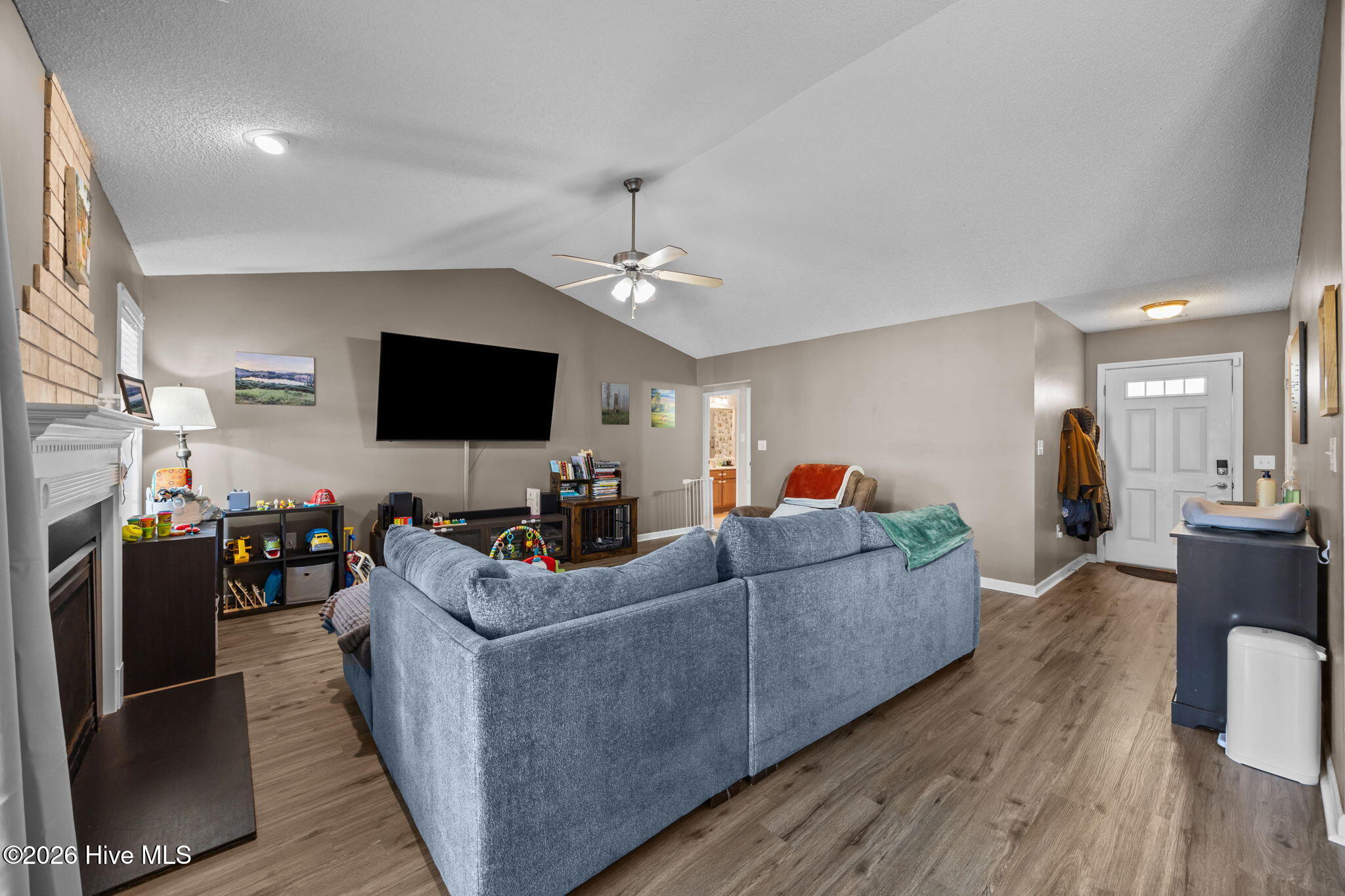 100554153 | Photo 12