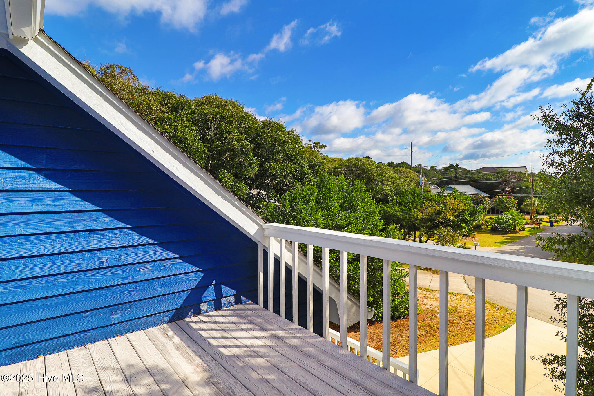 100533935 | Photo 21