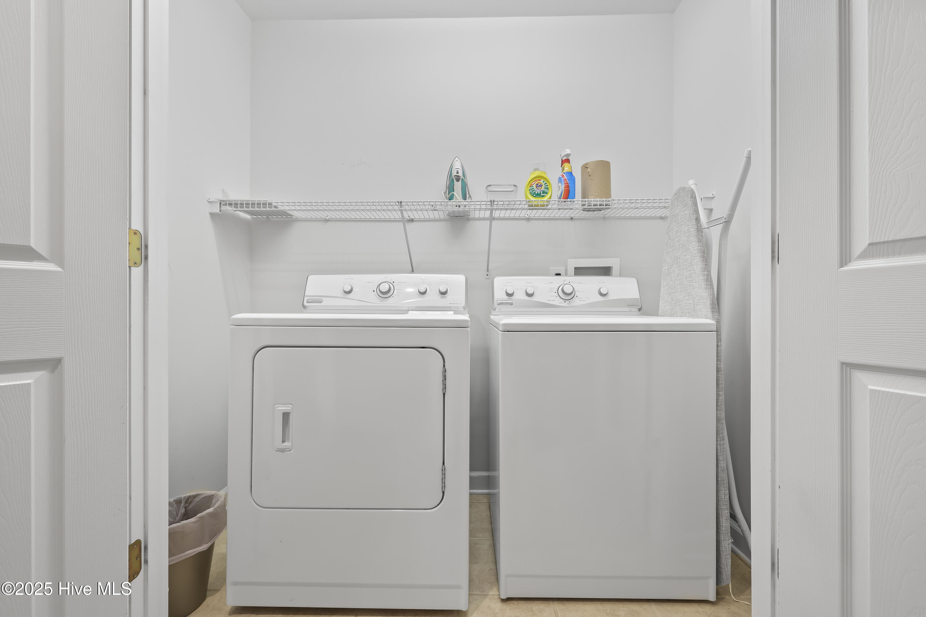 100495853 | Photo 36