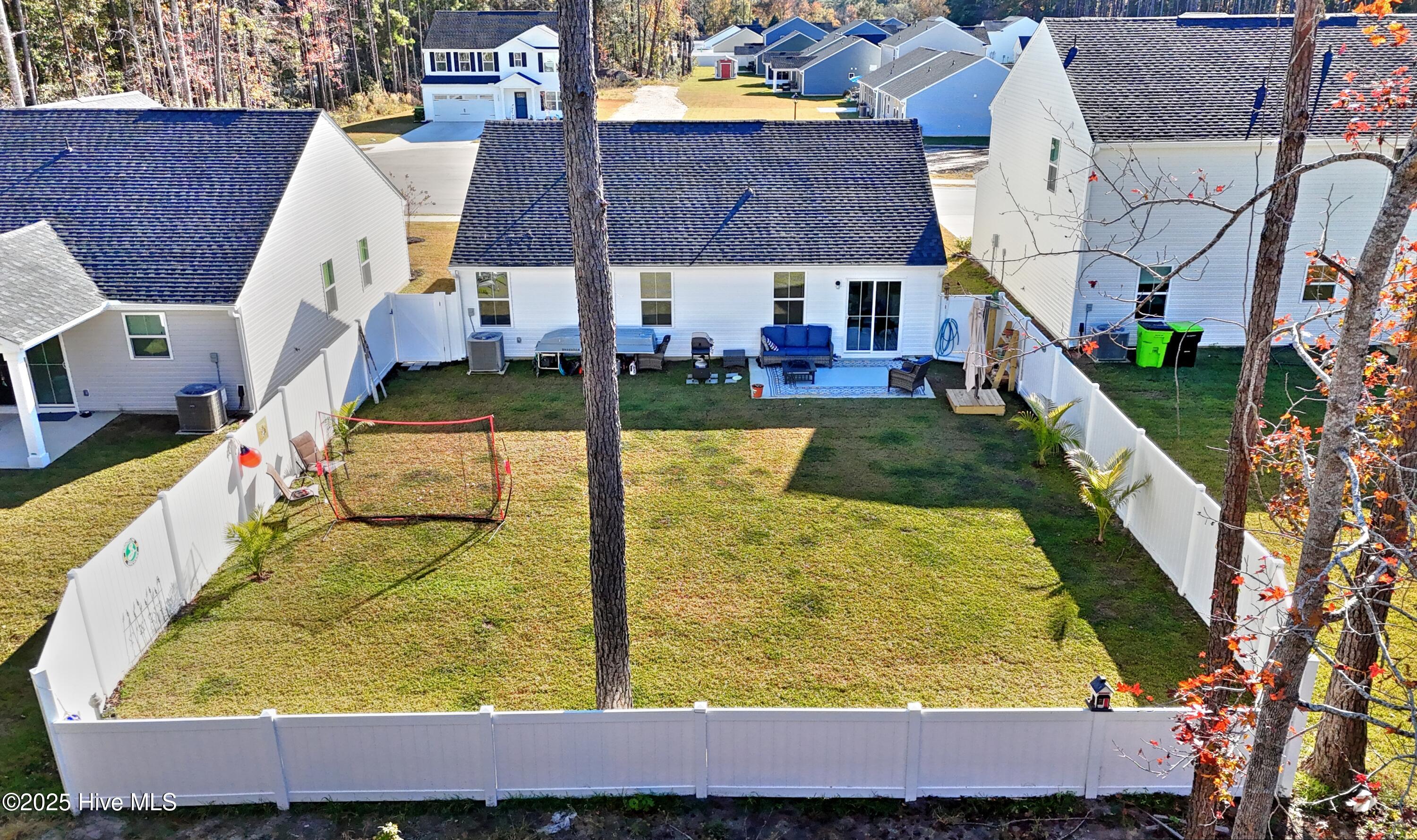 100542136 | Photo 17