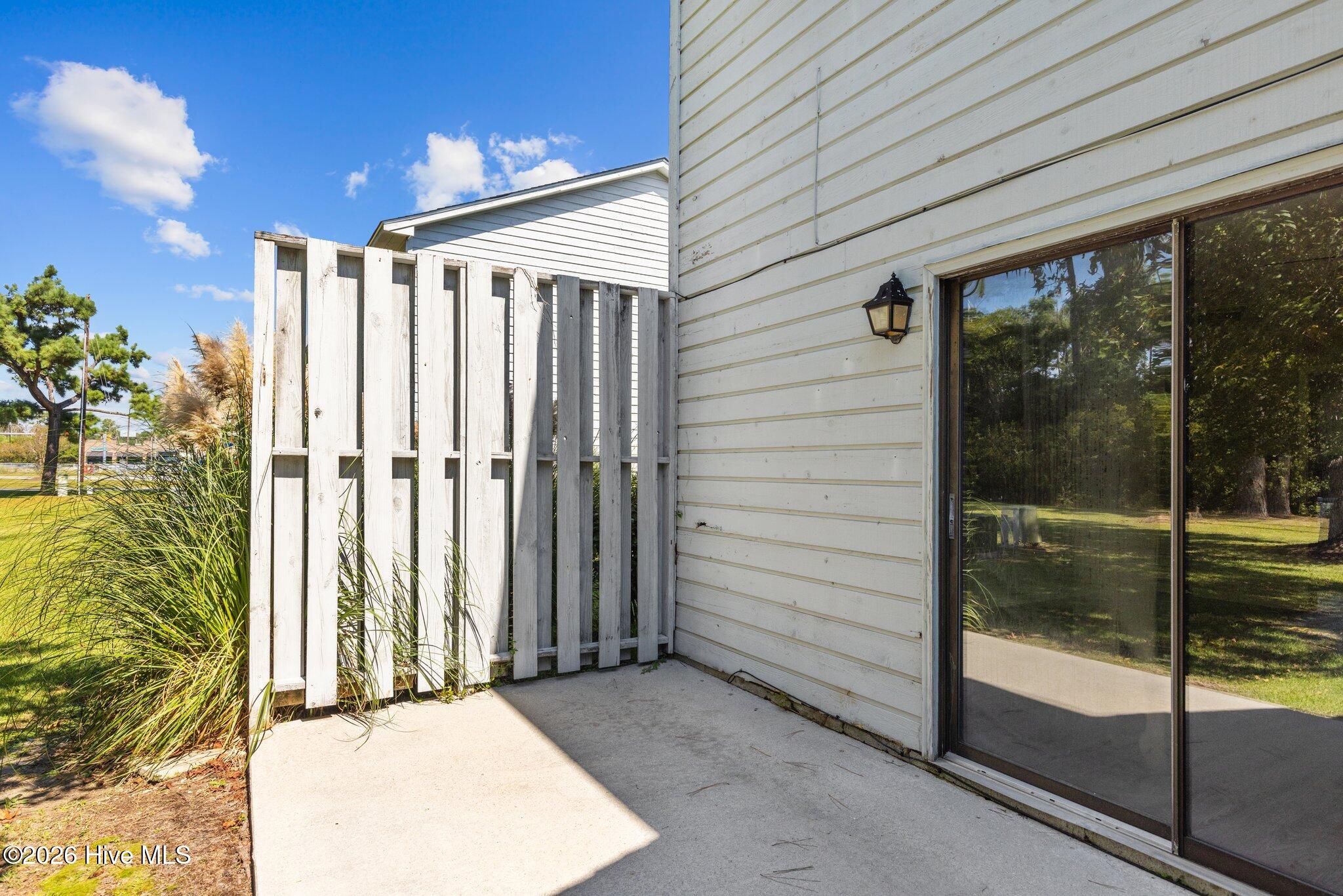 100565662 | Photo 28