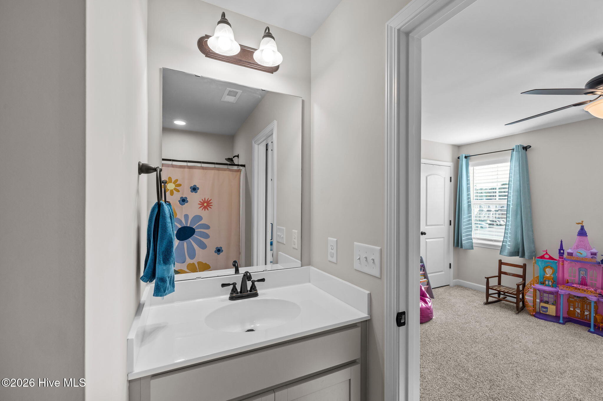 100546881 | Photo 21