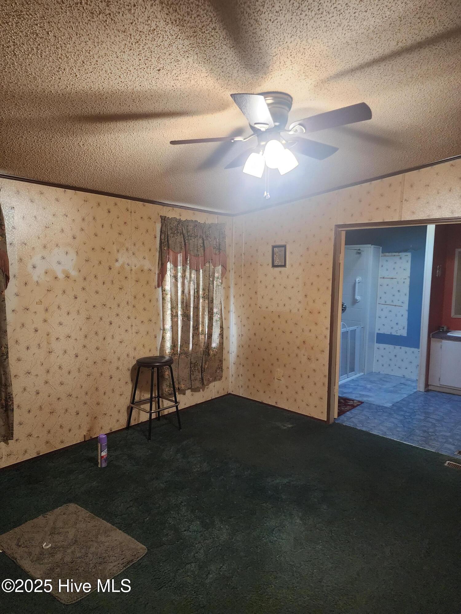 585 Sycamore Drive, Burgaw, NC 28425 – photo 10: 20250721_190633