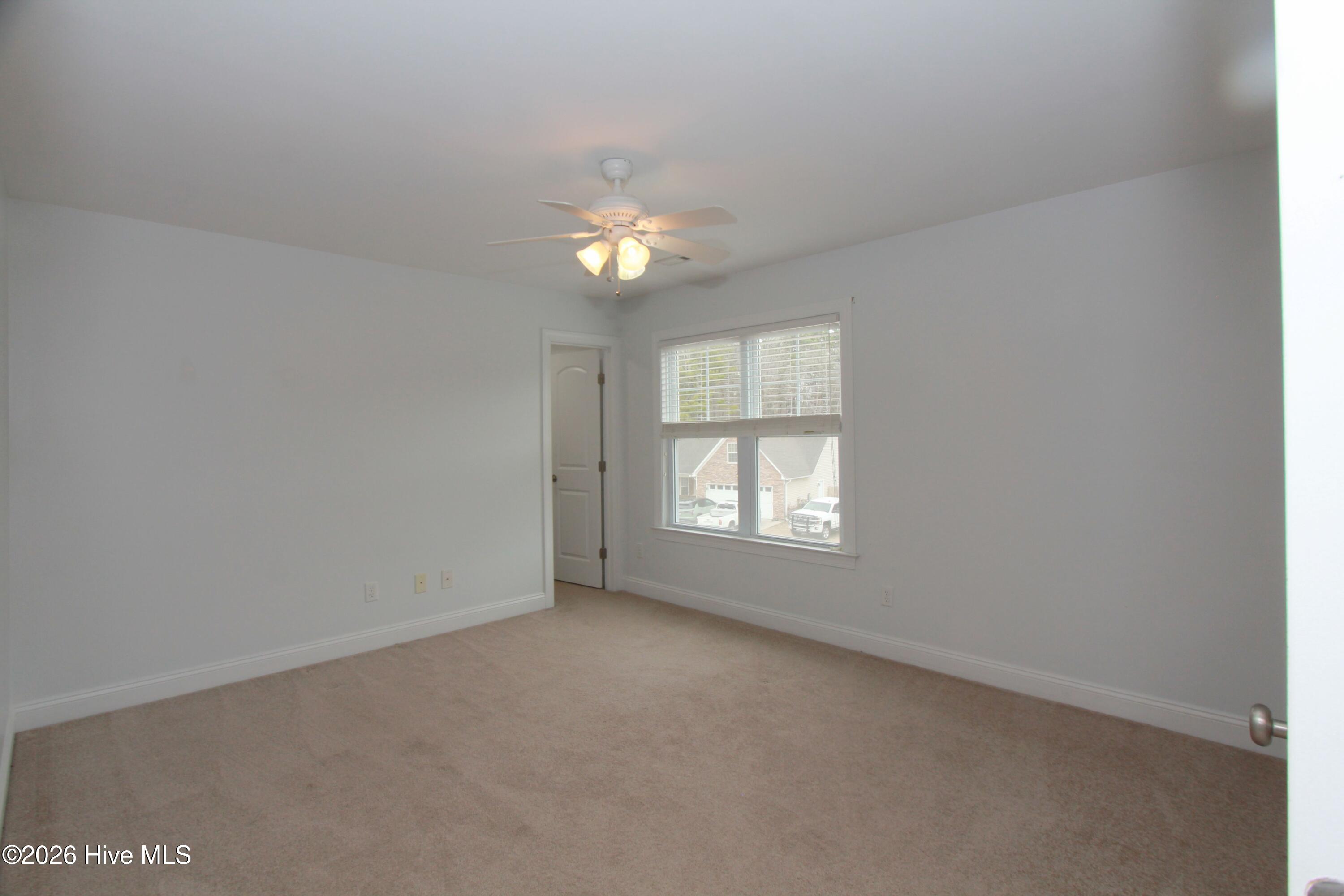 100555872 | Photo 45