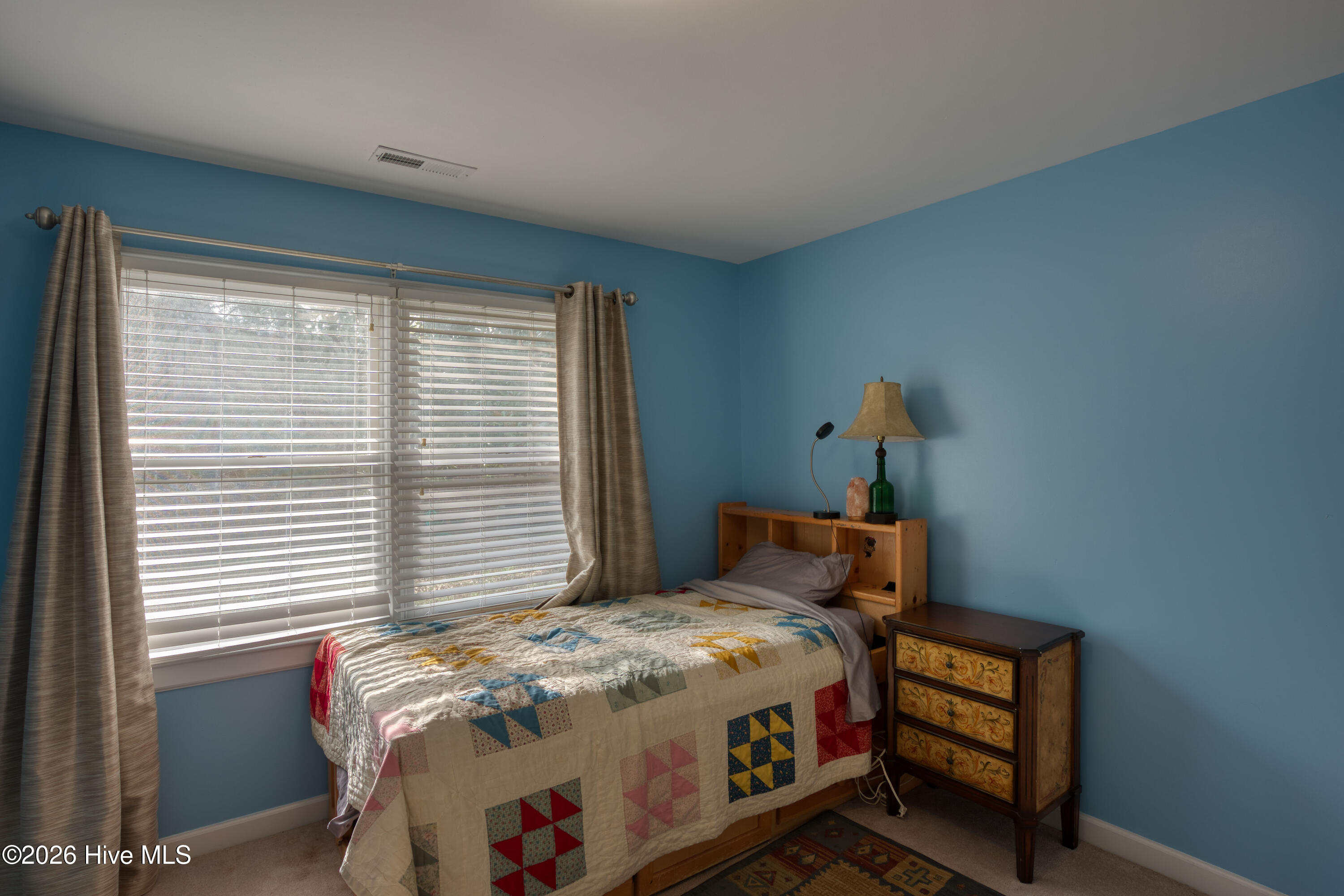 100562340 | Photo 19