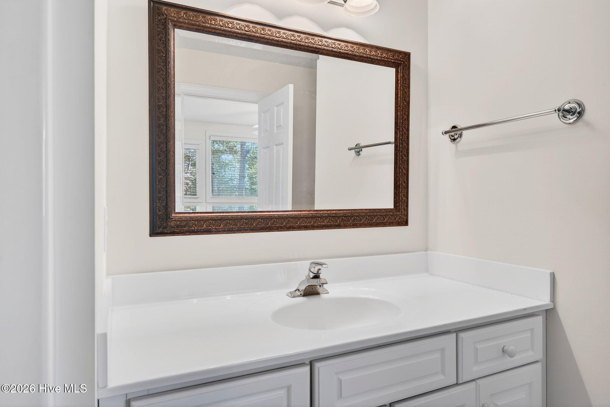 100553475 | Photo 42