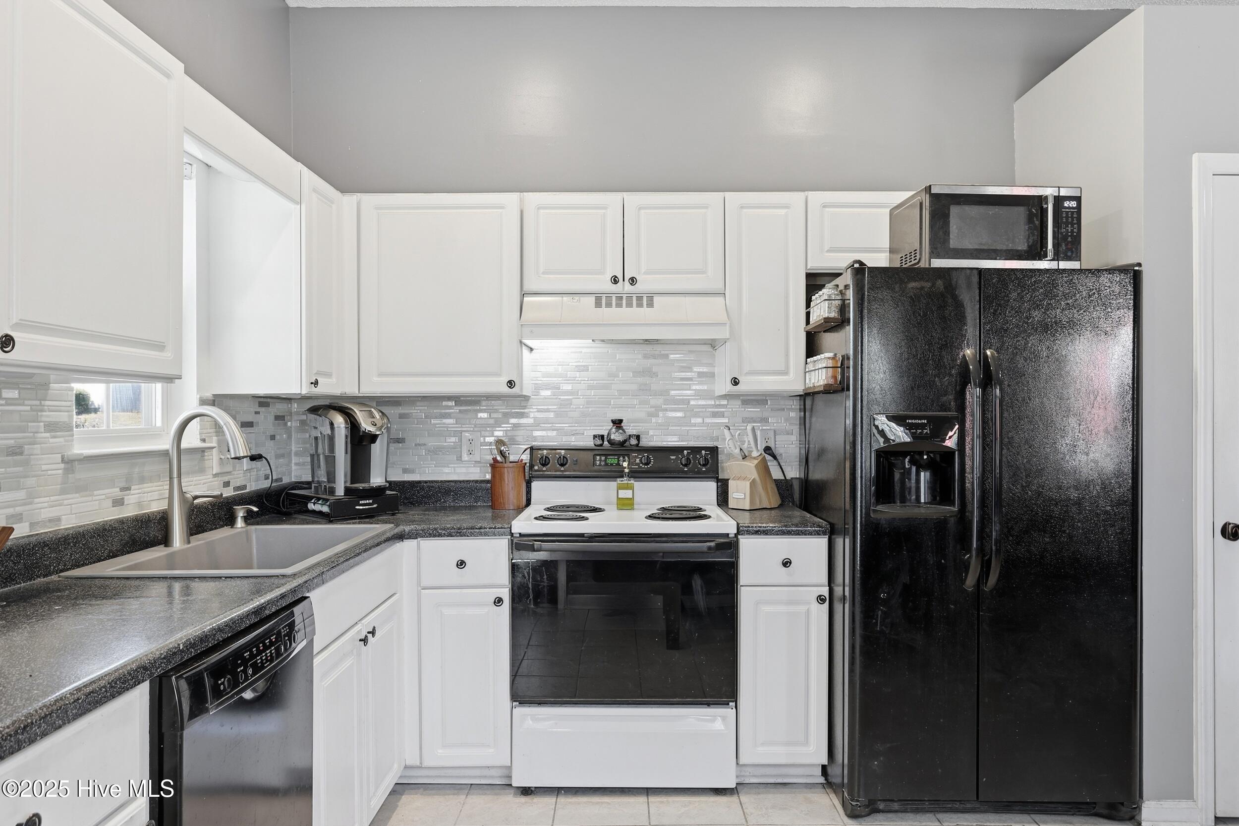 100540666 | Photo 15