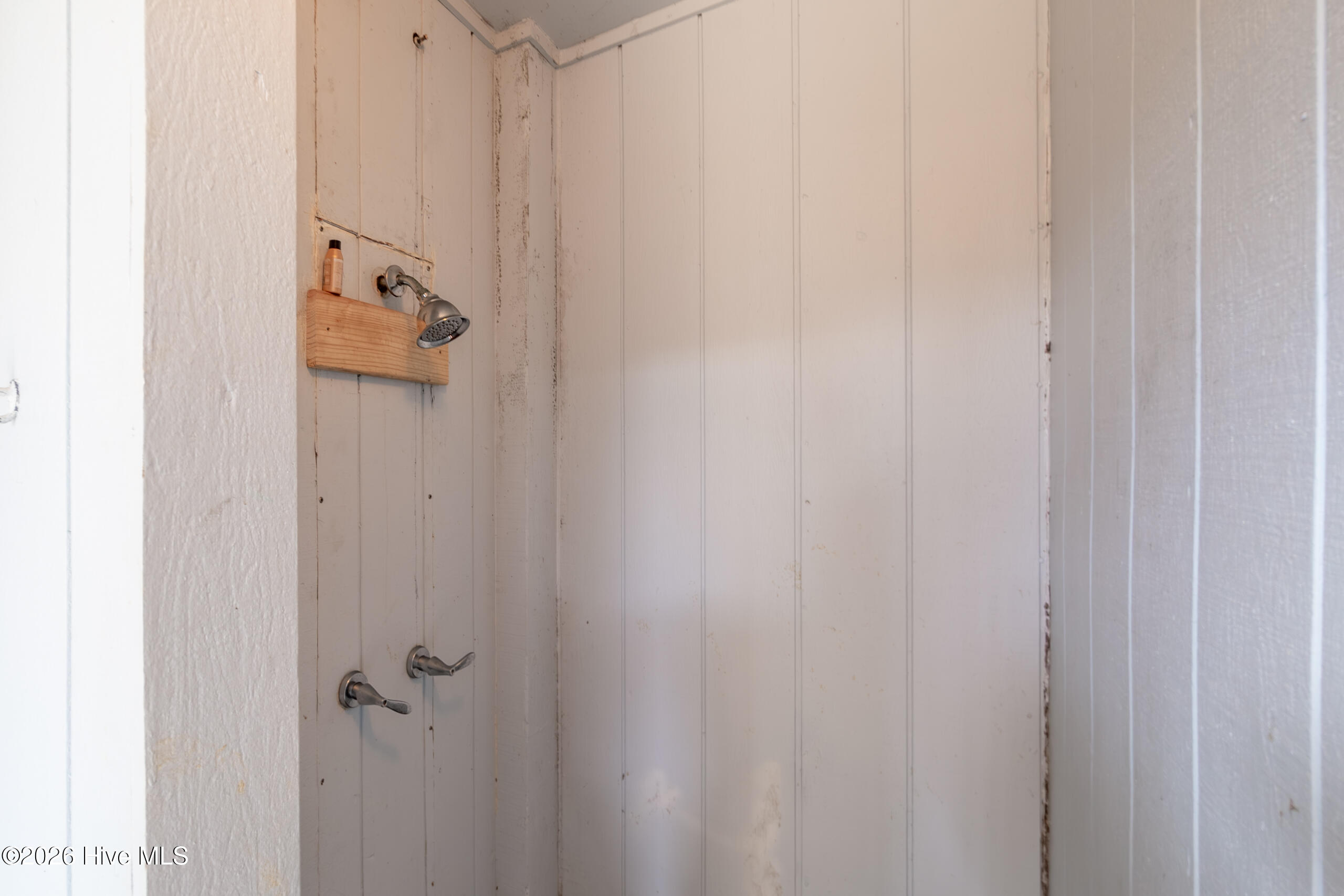 100568884 | Photo 56