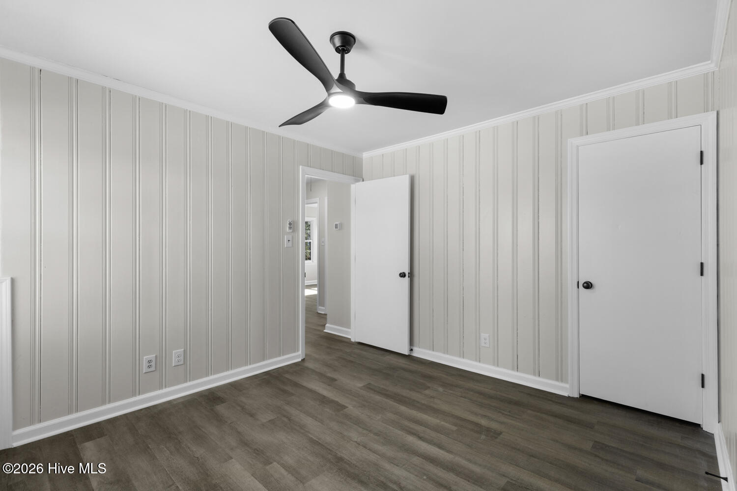 100549019 | Photo 21