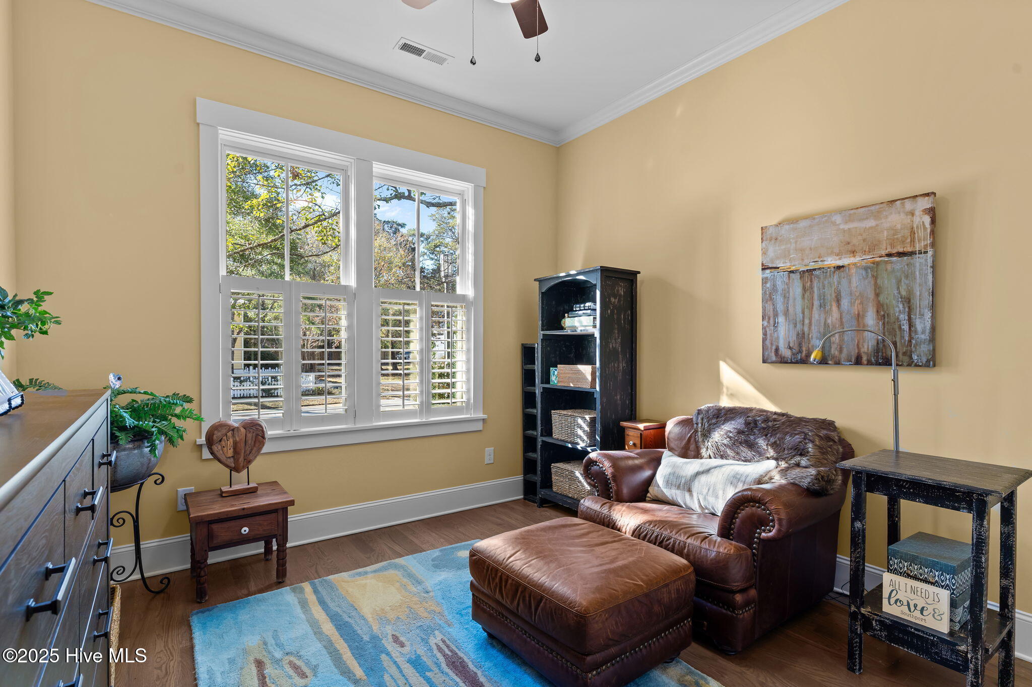 100511633 | Photo 24