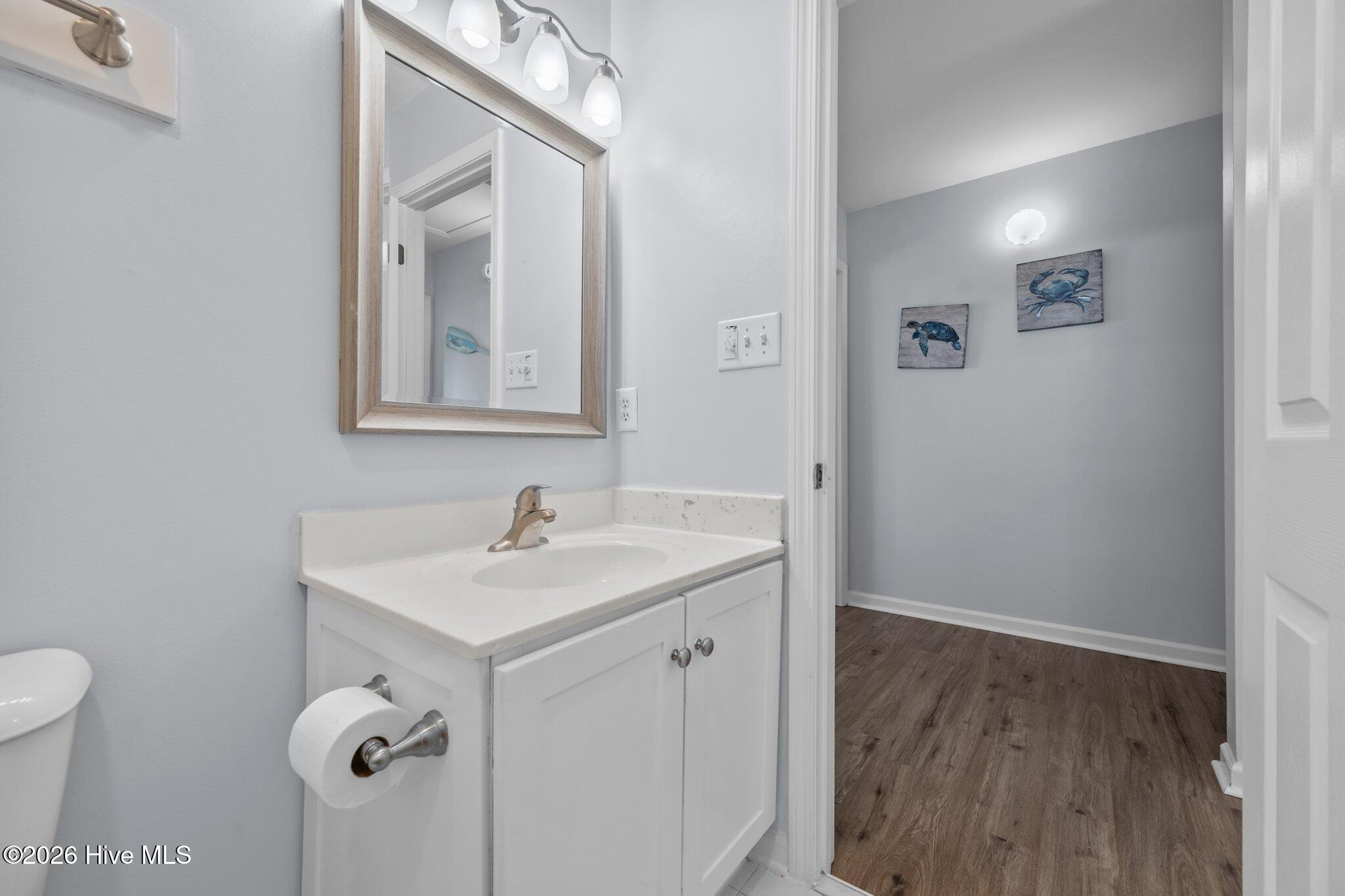 100555248 | Photo 41