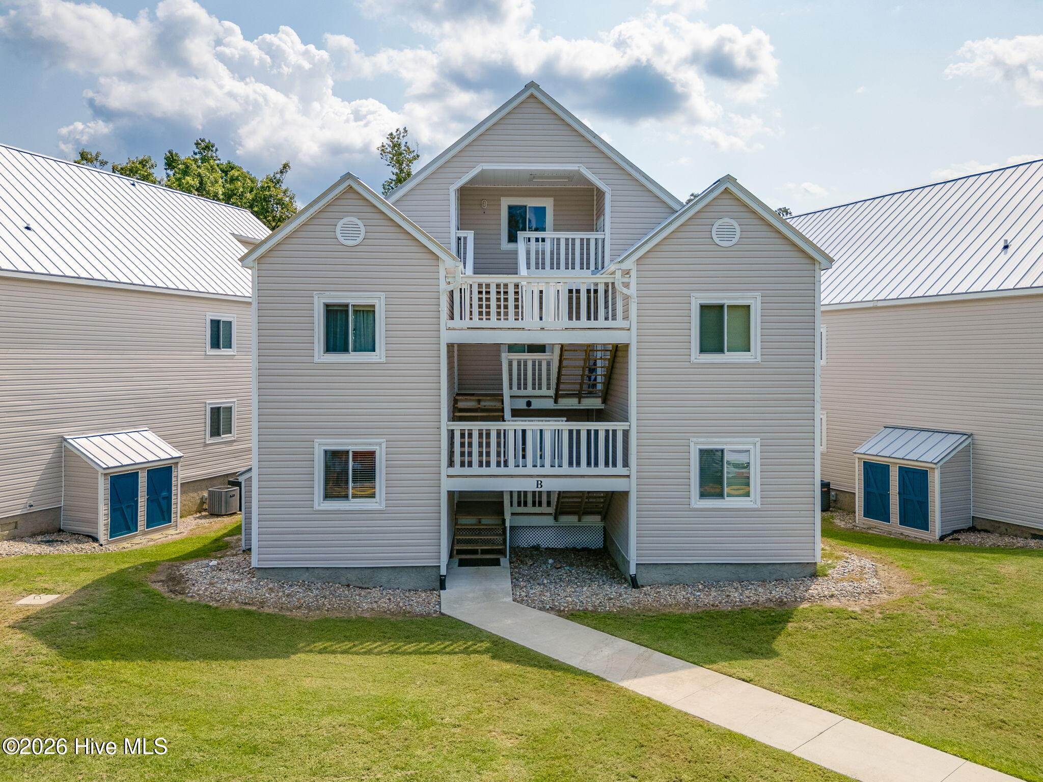 1st image of 89 Country Club Dr #Apt B1, Arapahoe, NC 28510 | MLS# 100597000