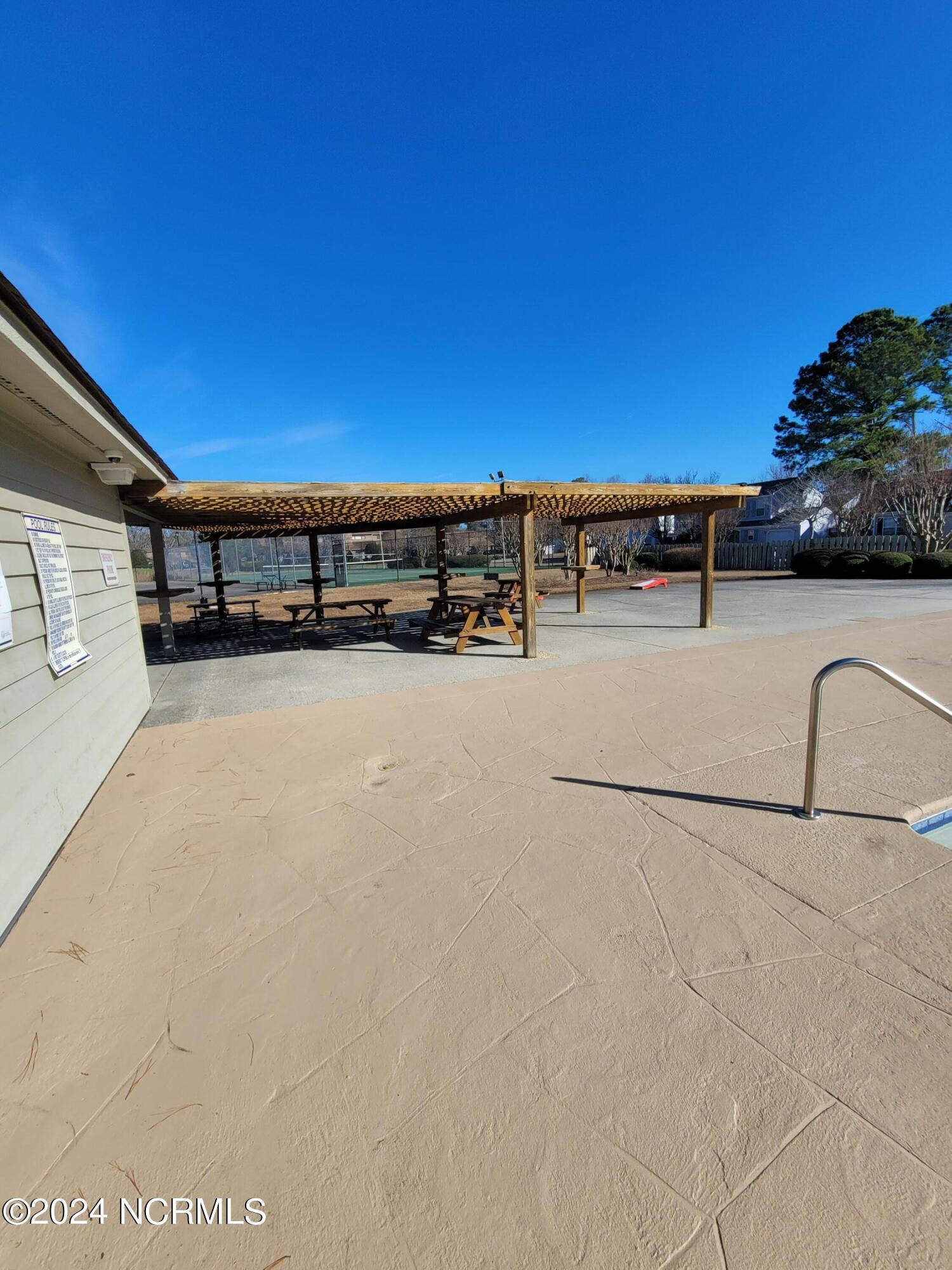 100565736 | Photo 29