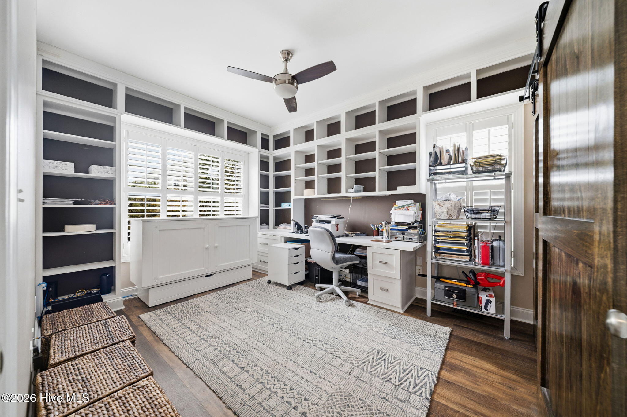 100566136 | Photo 37