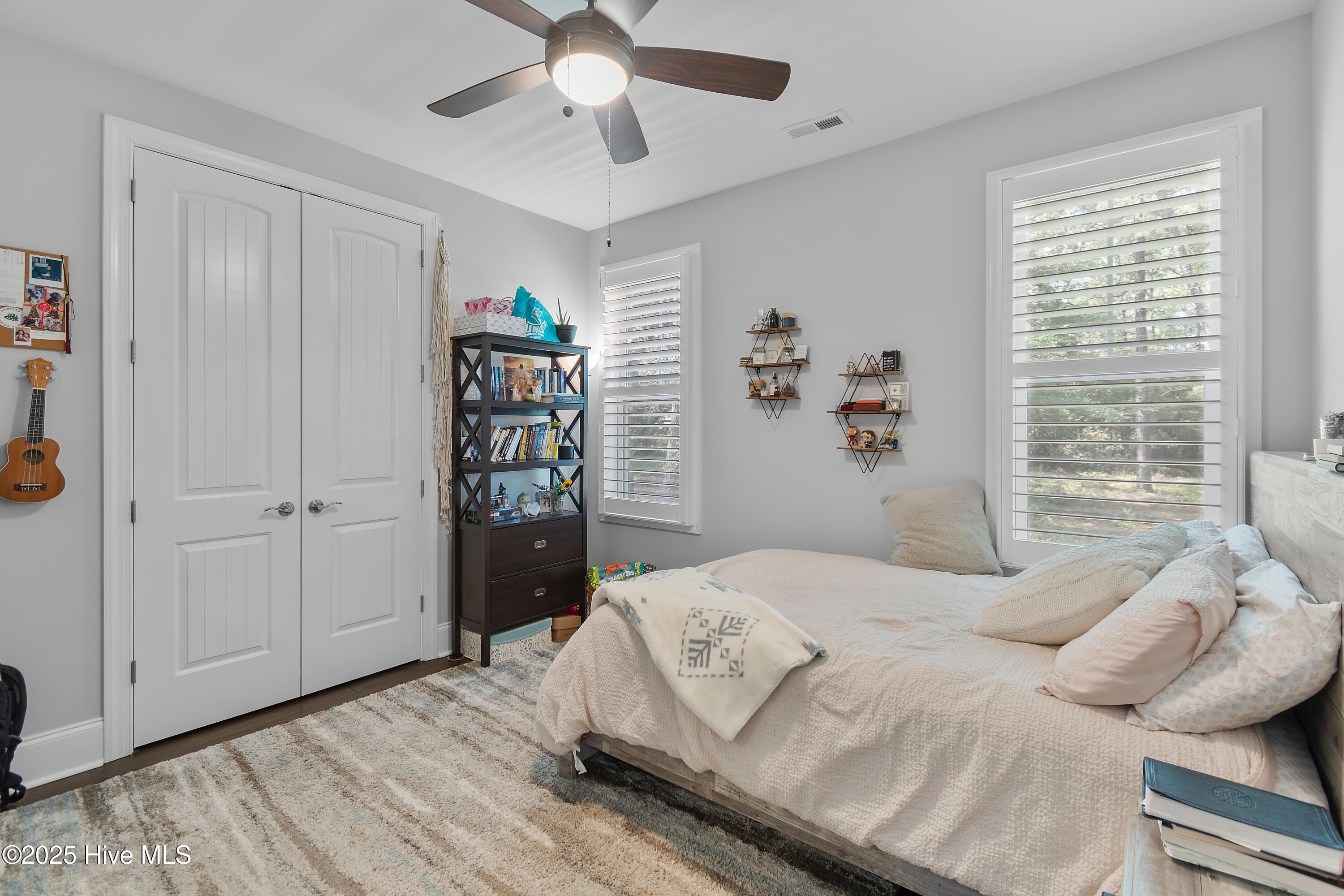 100518411 | Photo 34