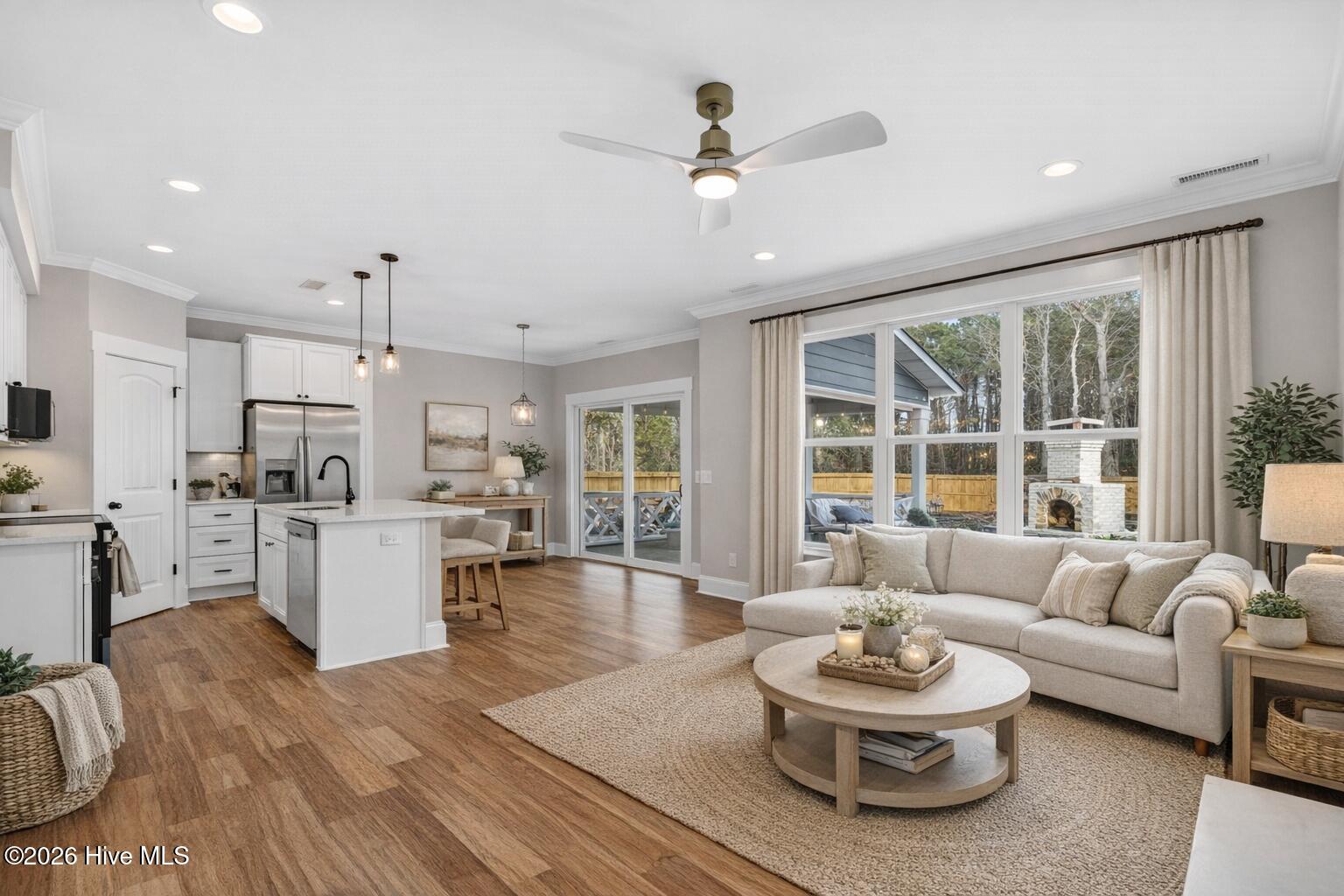 404 S Bodenheimer Street, Burgaw, NC, 28425