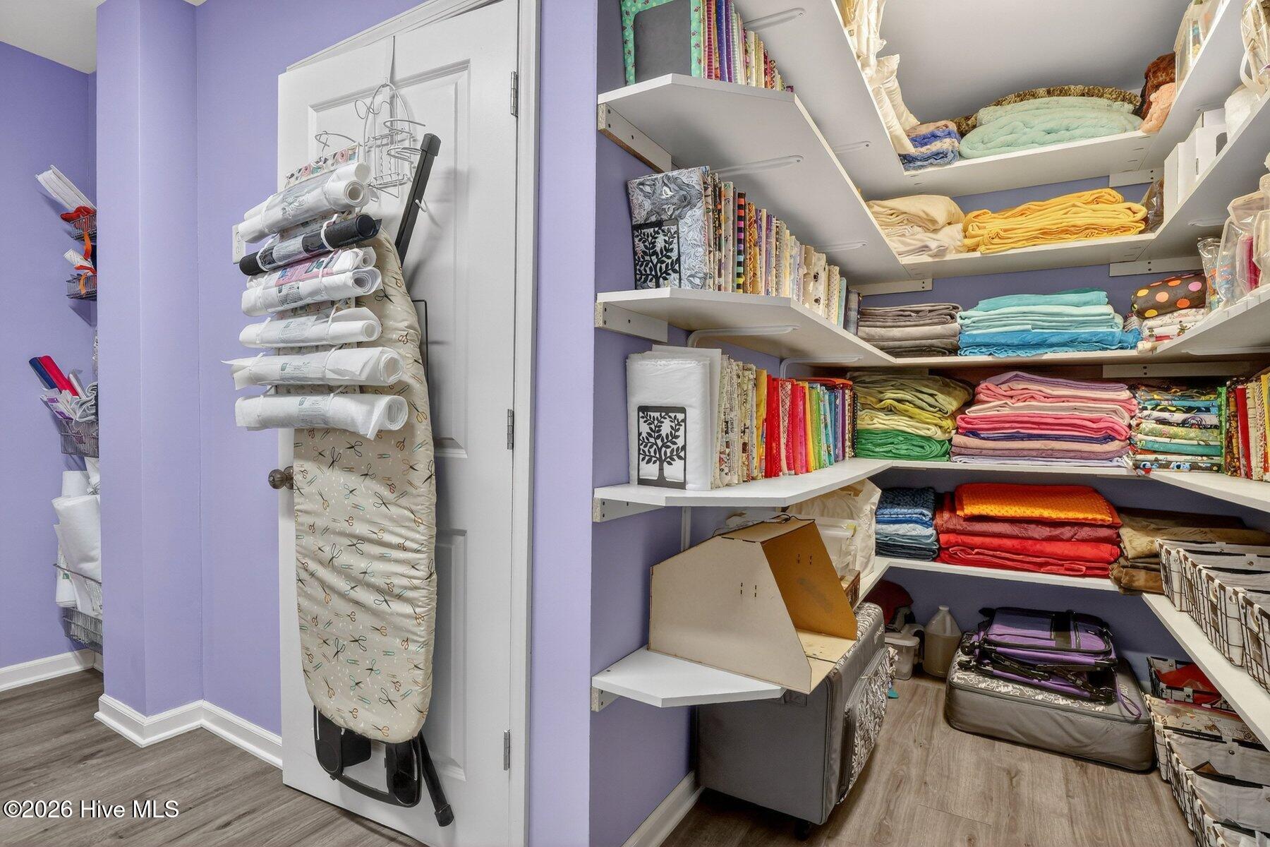 100552199 | Photo 25