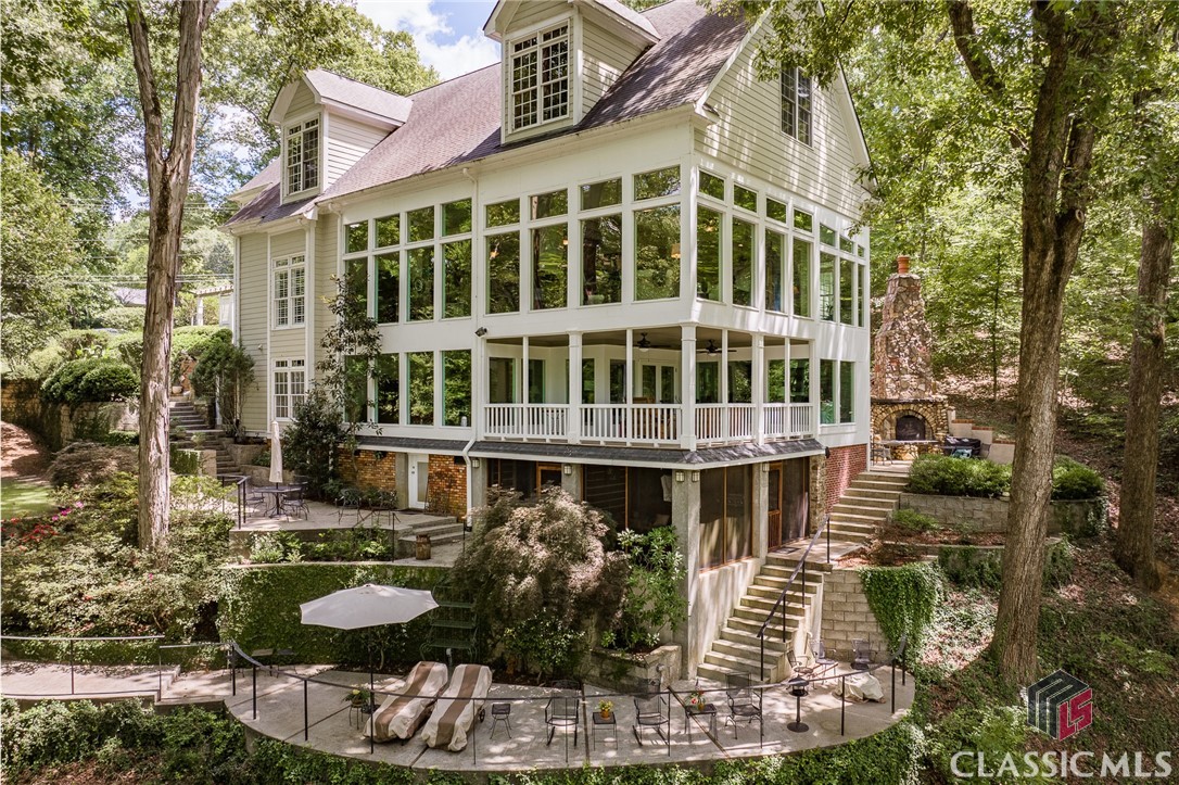 210 Riverview Road