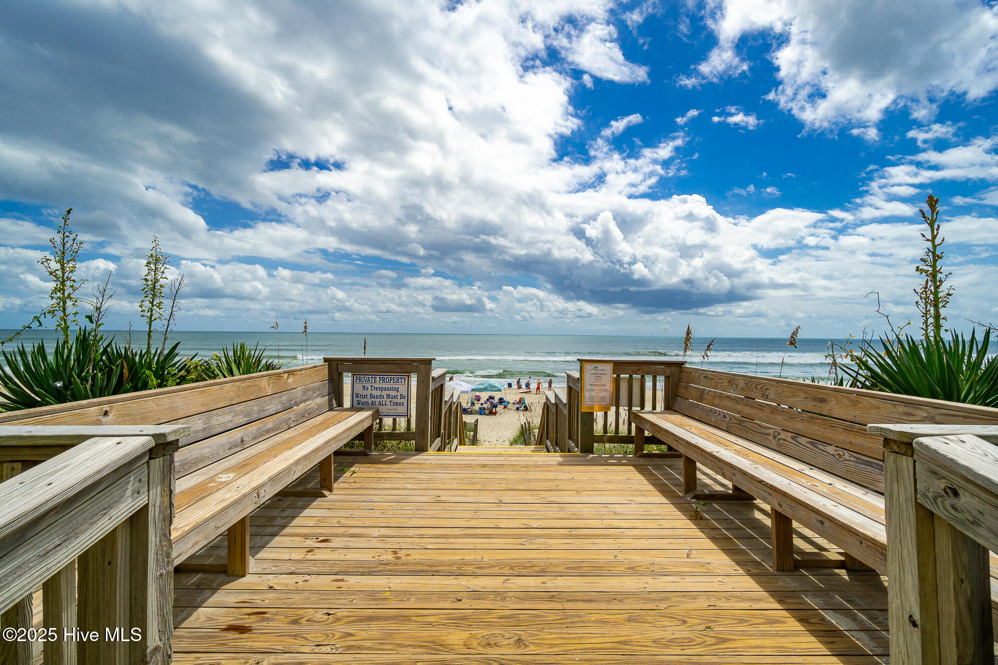 Summer Winds beach access